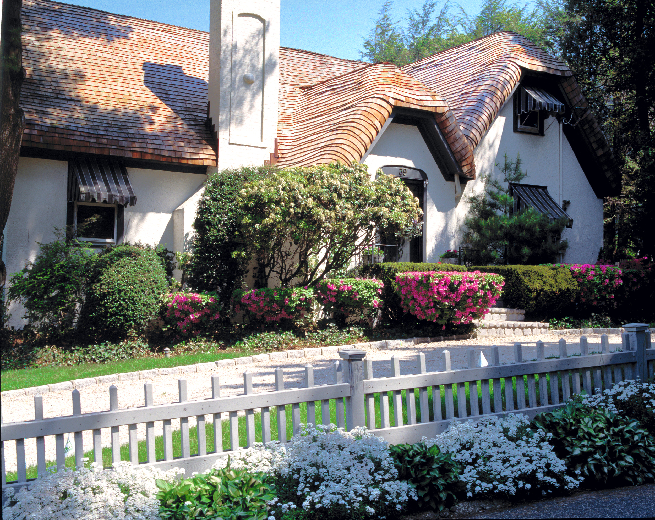 American-Thatch-Cedar-Shingle-Roof.jpg