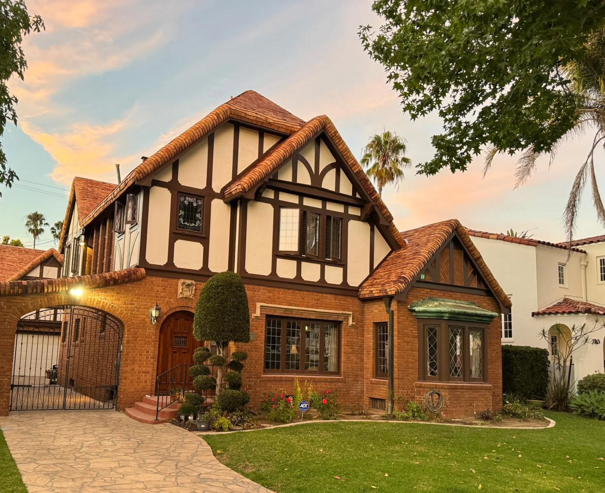 Tudor Style Cottage Roof