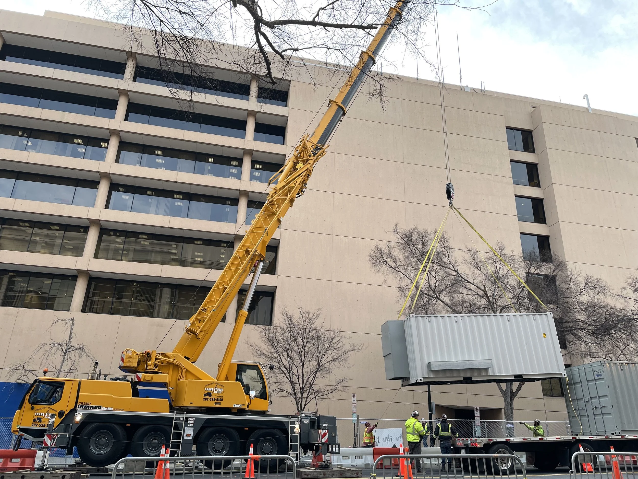 Pwr can Delivery to Site 2_600Fifth.jpg