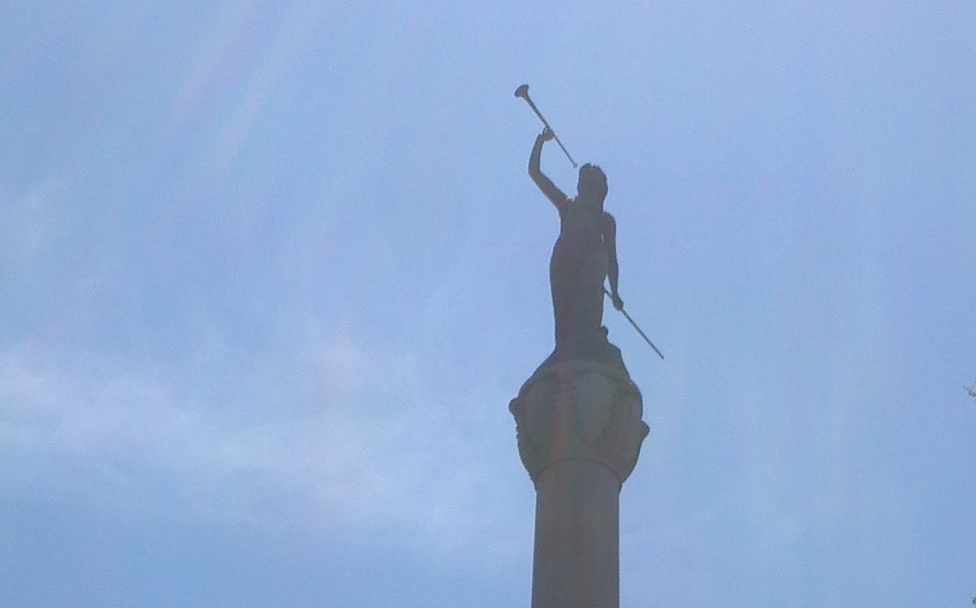 columbia foggy.jpg