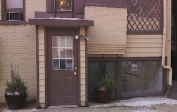 34#2 Entrance & Porch.jpg