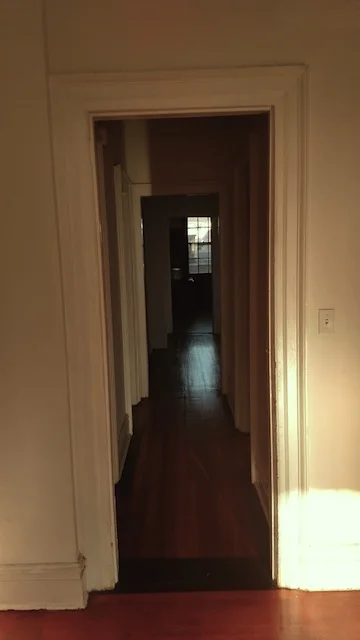122#3 hallway.jpg