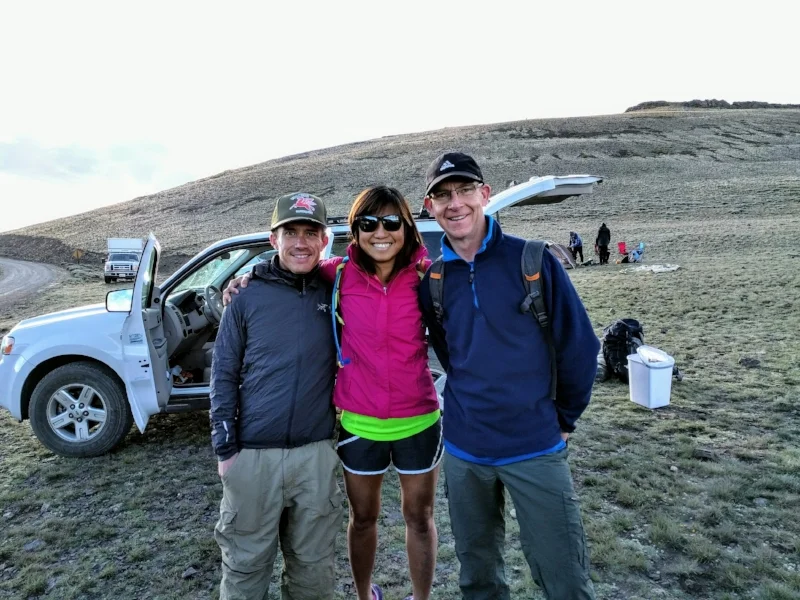 What a coincidence! Ran into a good friend Gabe (left of pic, in grey) at the trail start of White Mountain. He was also planning to climb White Mountain with 8 others. Right of pic, in blue, is Steve, the man responsible for helping me climb my fir…
