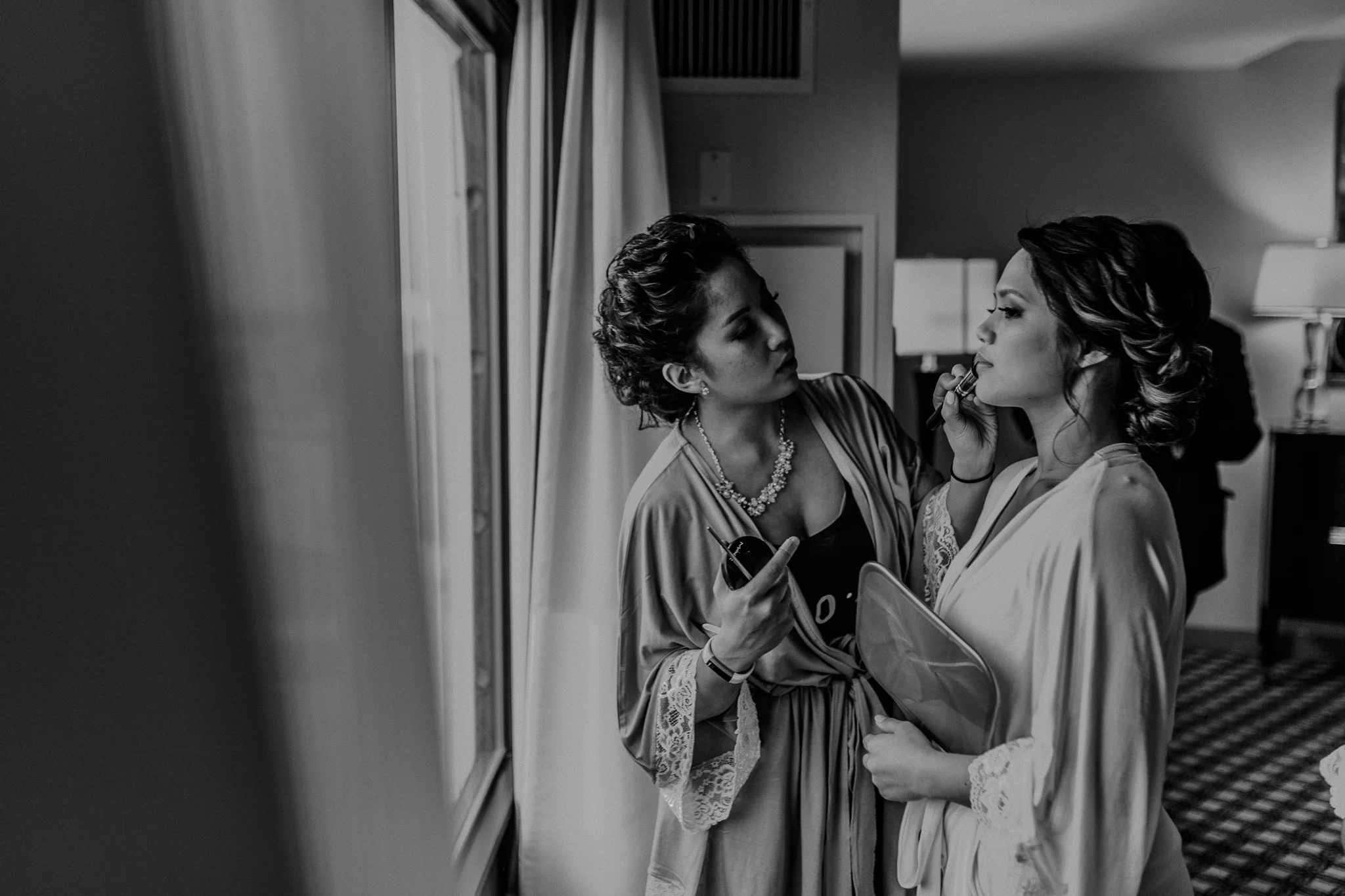 LynettePreCeremony70367.jpg