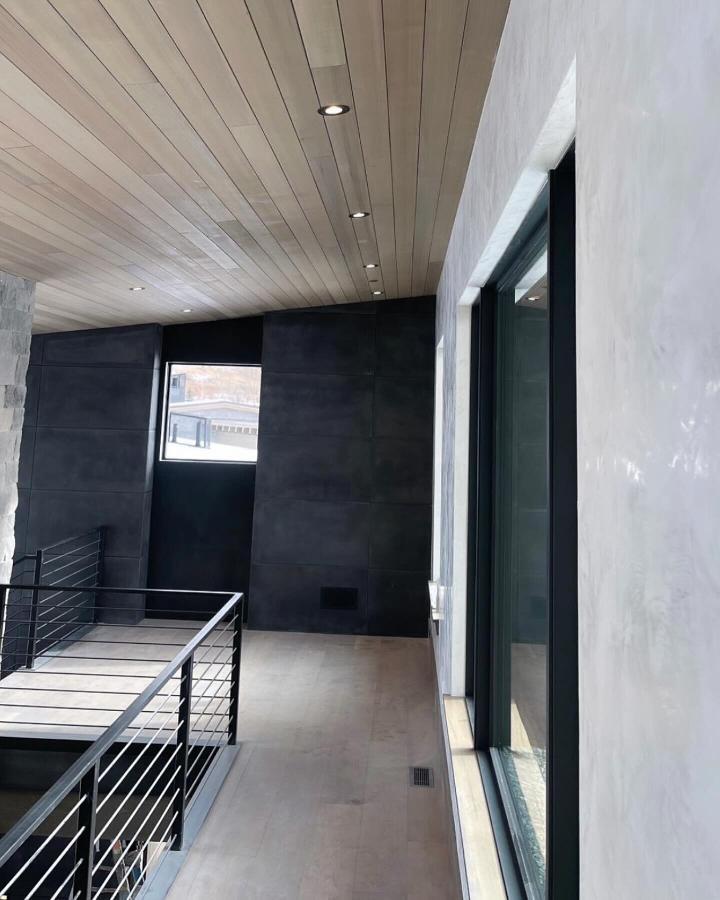 Looking forward to our Bozeman project installation!
The decision to upgrade from painted walls to plaster was a welcome one, and the team @newageartisans got it done. 

#plaster #upgrade #luxe #finishes #interiordesign #chic #texture #homedecor #tea