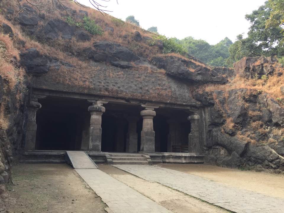 Elephanta Island Entrance.jpg