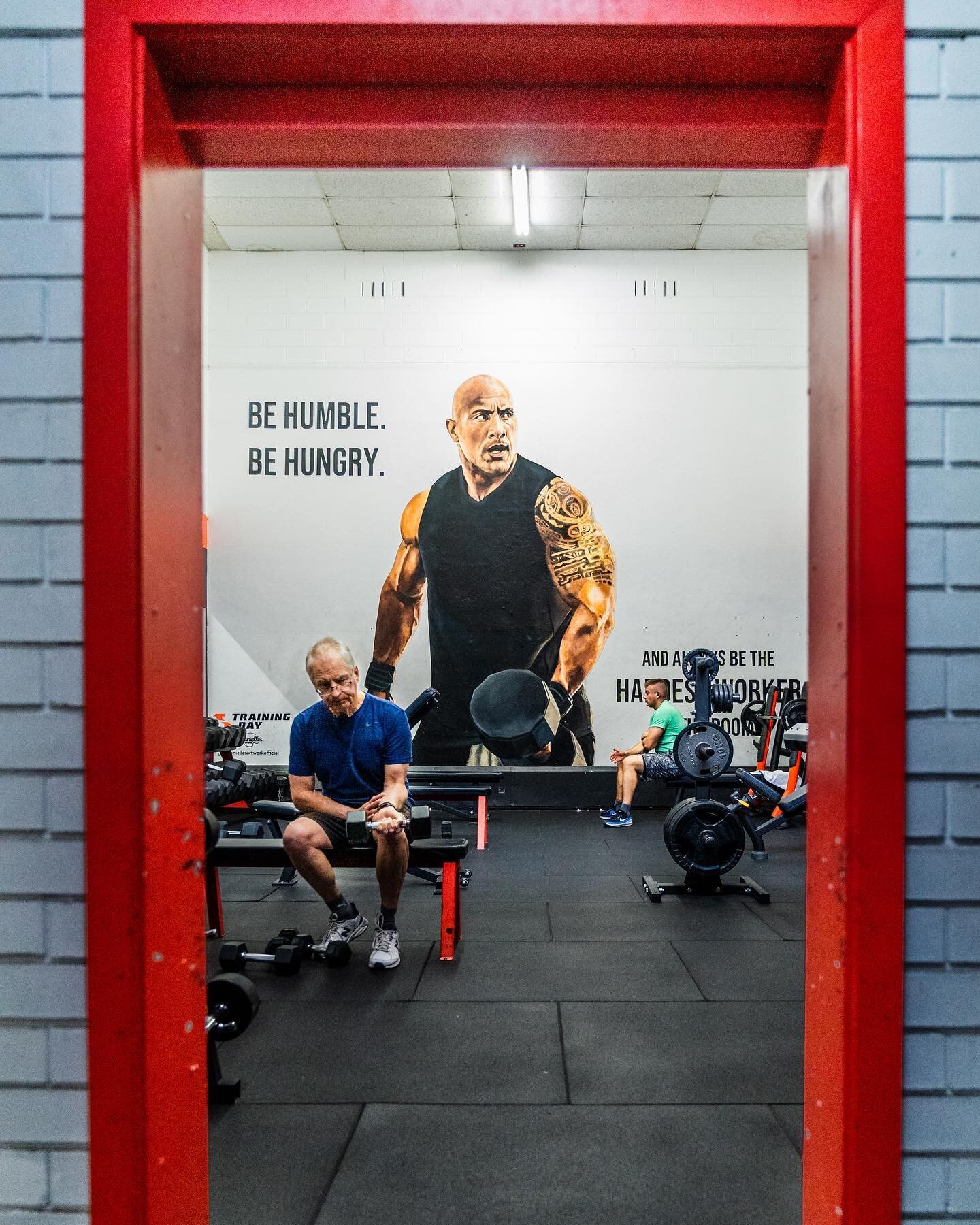 Be humble, be hungry, and always be the hardest worker in the room.
@therock
@trainingdaygymburwood

#trainingdaygym #trainingdaygymburwood #dwaynejohnson #therock #motivation #fitspo #fitness #workout #gym #training #gymmotivation