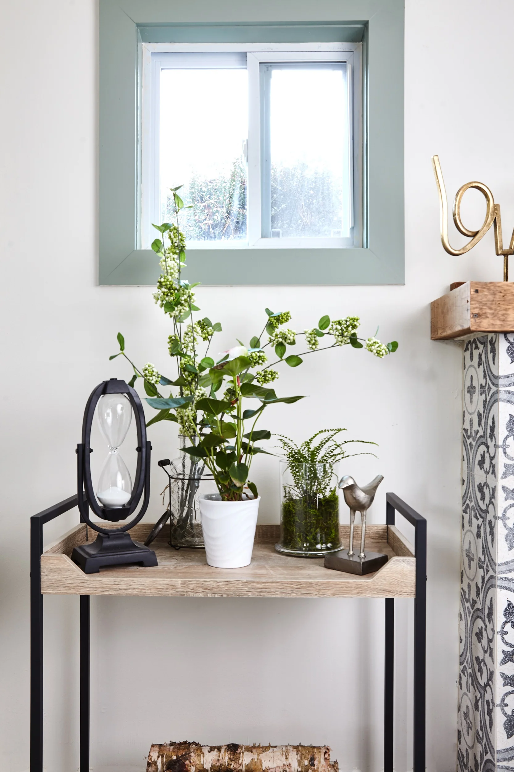 living_room_cart_detail_hires.jpeg