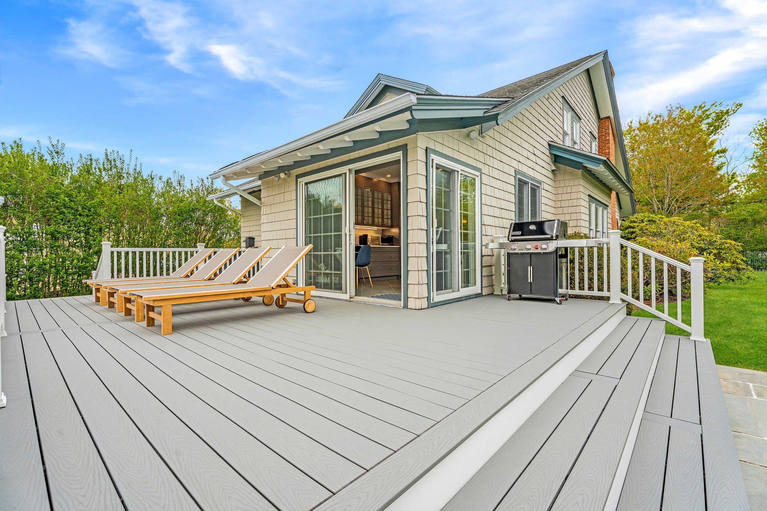 WebRes08_32 Butter Ln, Bridgehampton_Deck.jpeg