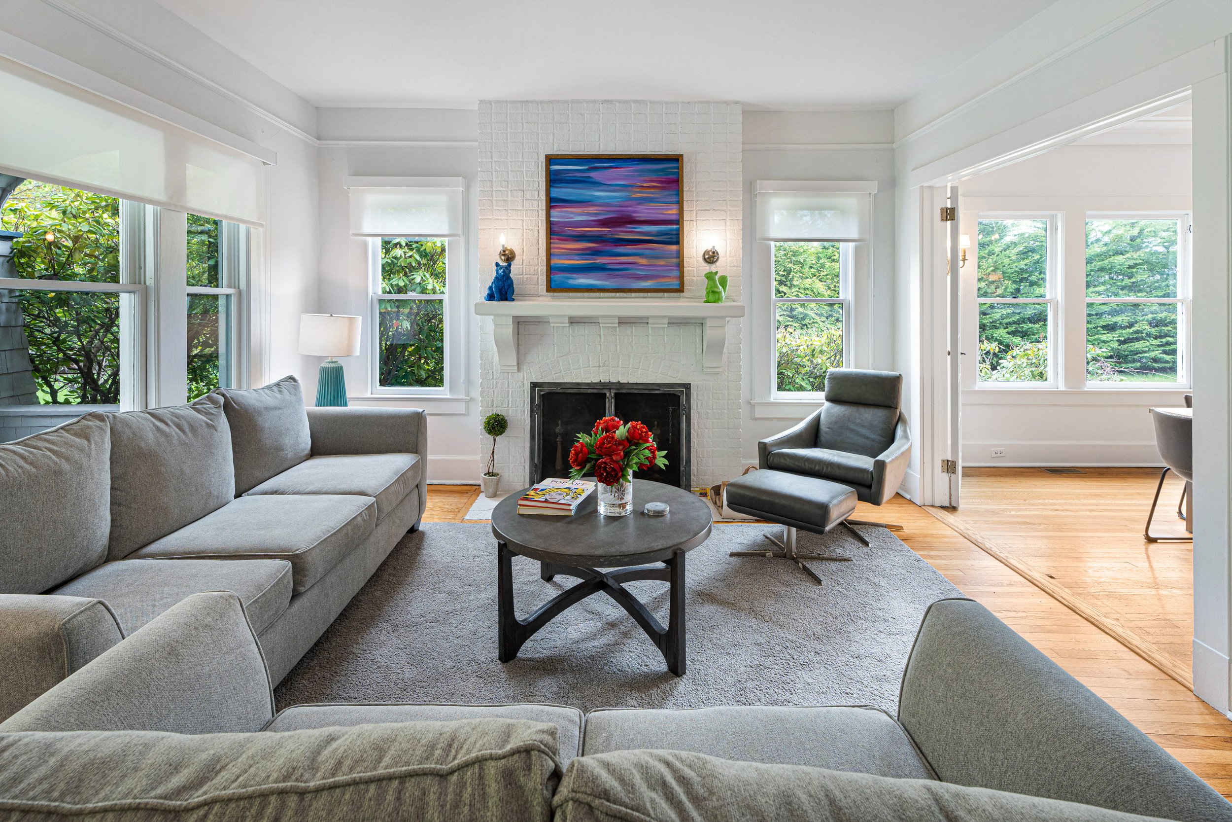 WebRes13_32 Butter Ln, Bridgehampton_Living Room.jpg