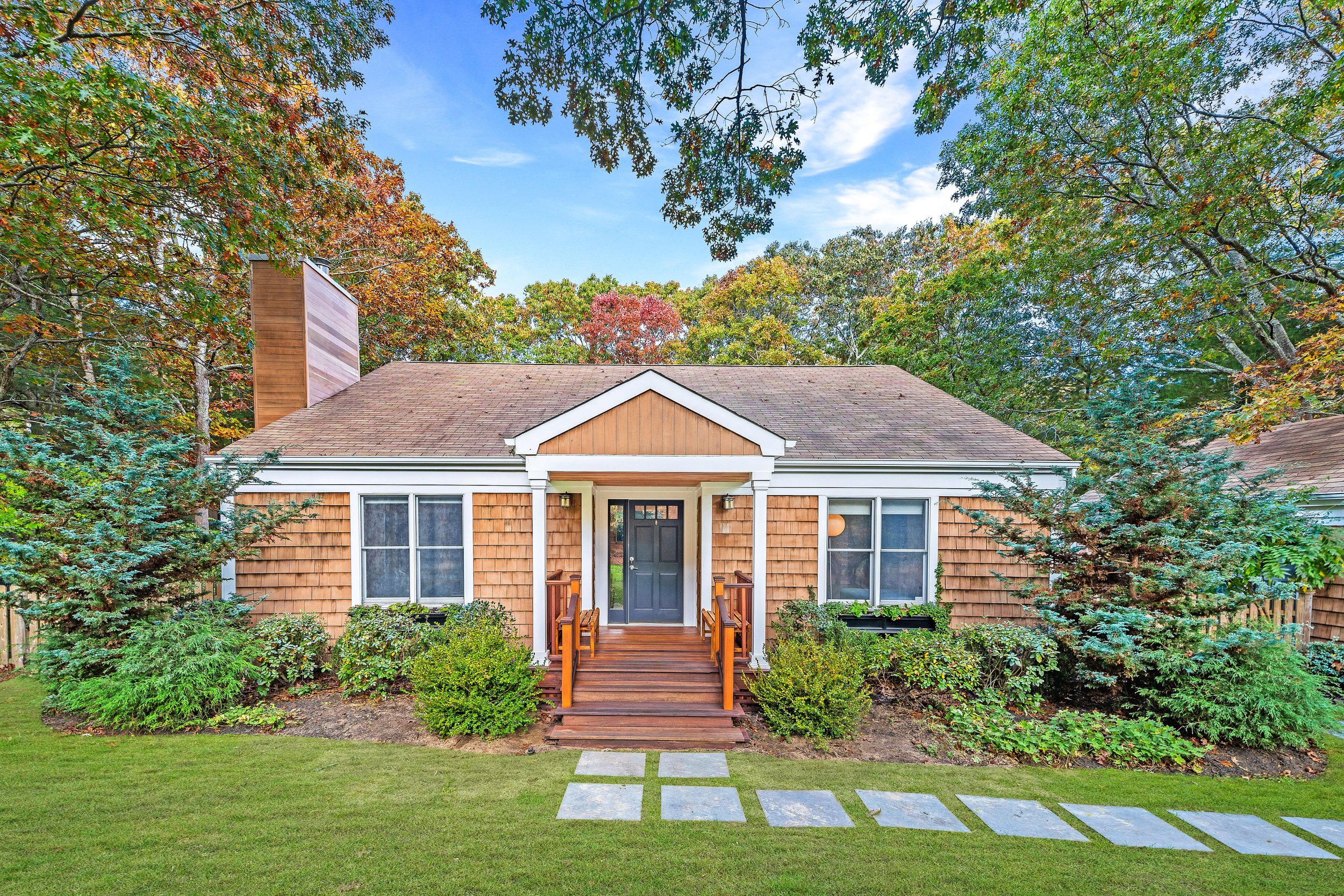 WebRes02_5 Arthur Ave, Bridgehampton_Front.jpeg