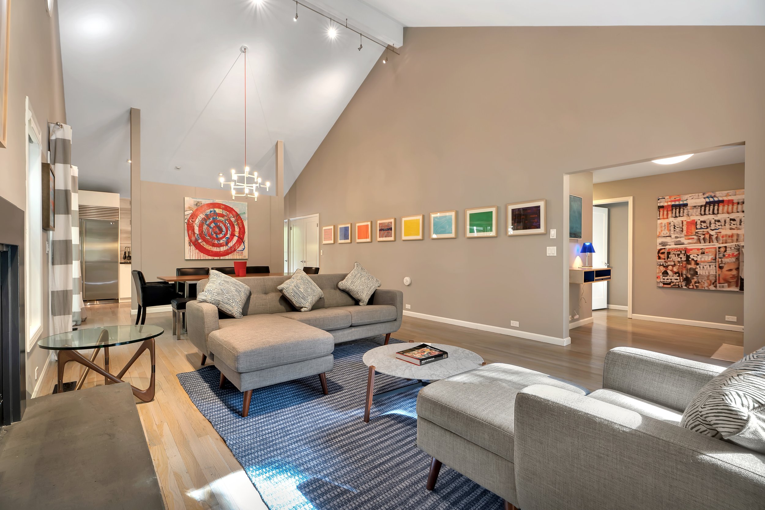 WebRes08_5 Arthur Ave, Bridgehampton_Living Room.jpg