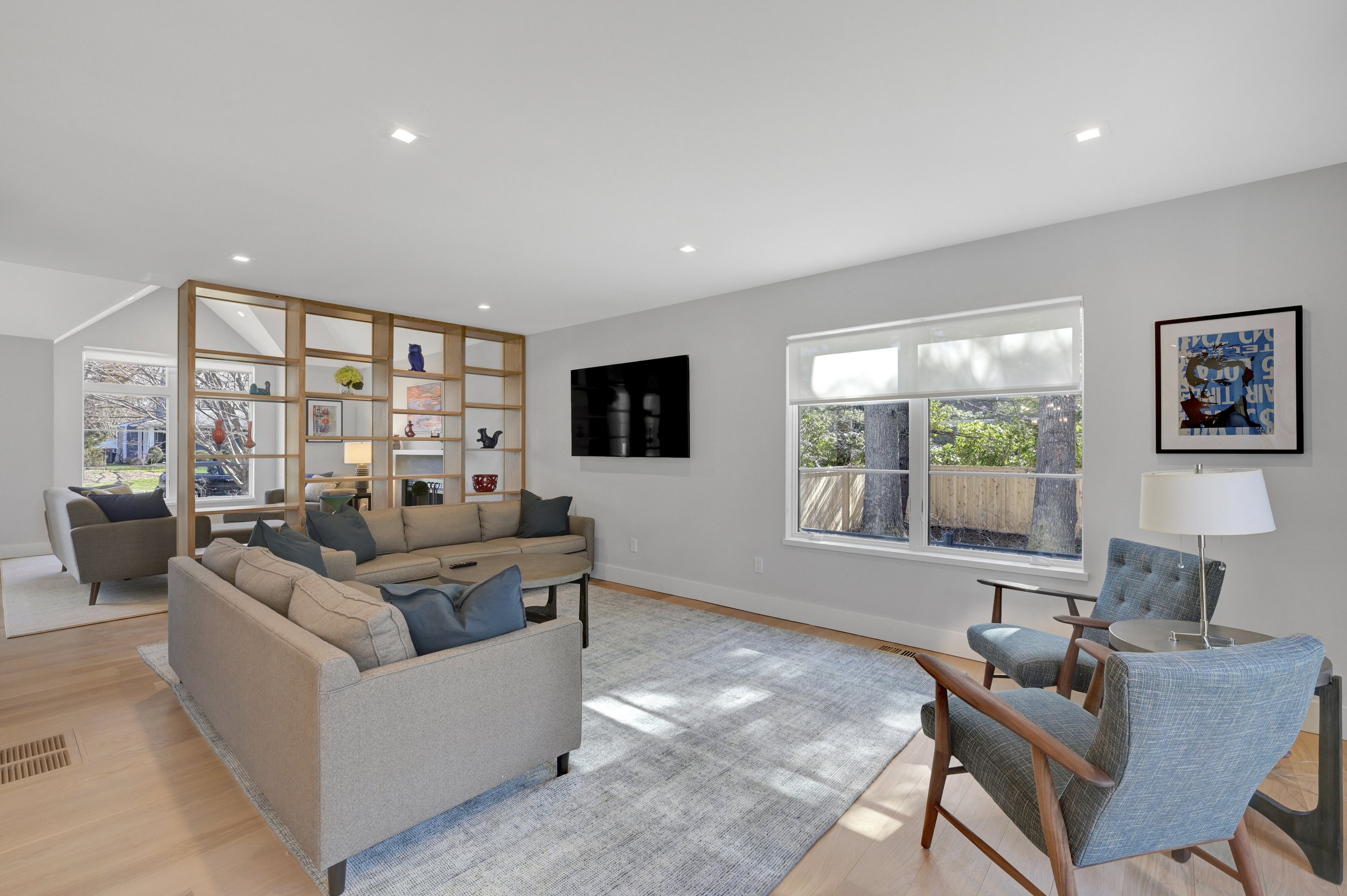 WebRes07_52 Tansey Ln, Bridgehampton_Living Room.jpg