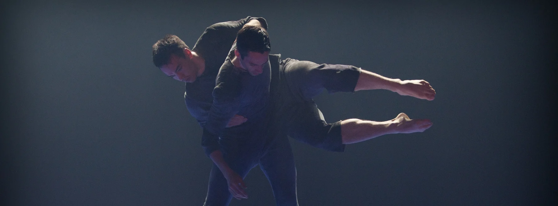Performing in SvartBlå (2014) choreographed by Örjan Andersson, at Skånes Dansteater (Malmö, Sweden).