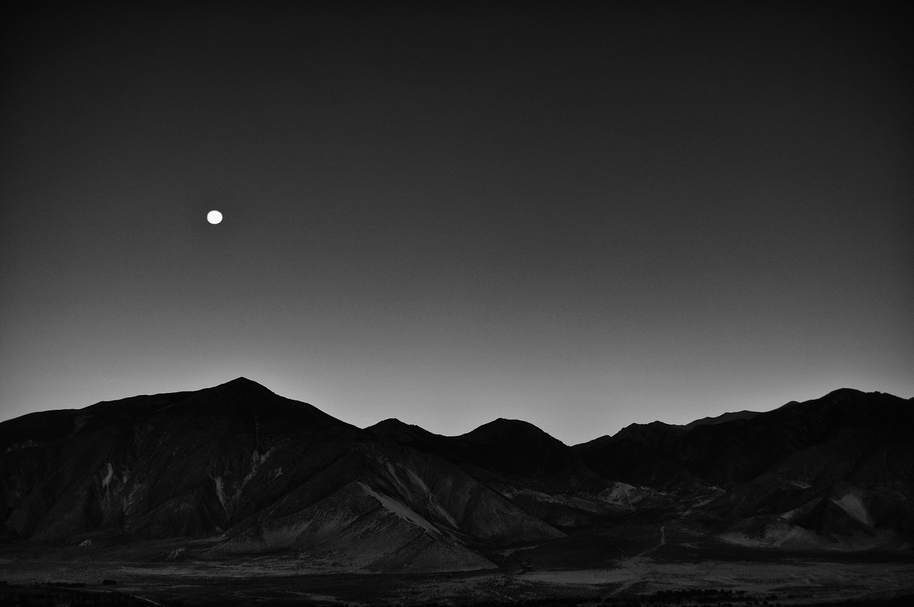 full-moon-over-samye-tibet.jpg