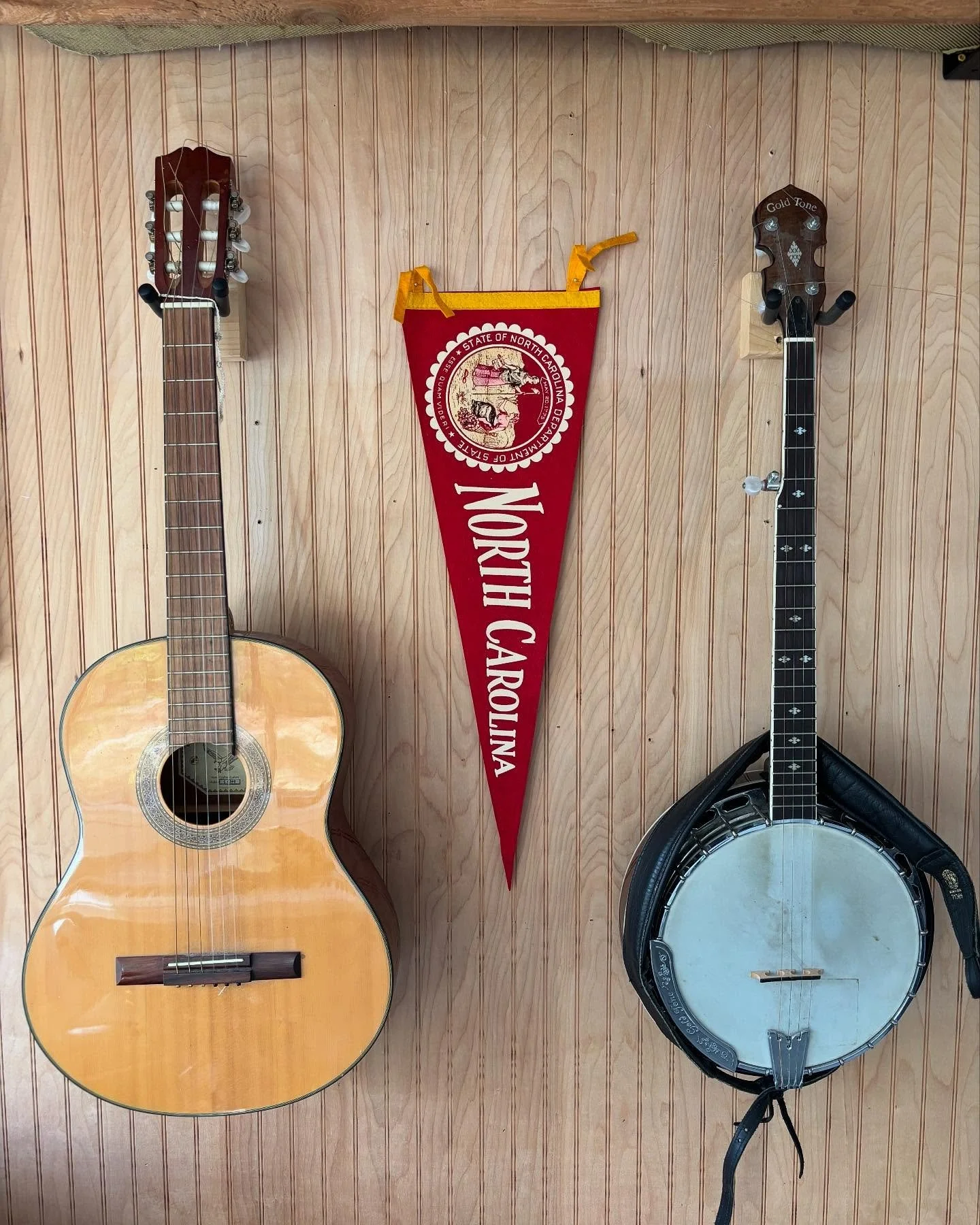 Last day to vote! Every like on our pinned TikTok is a vote for us to play with @realmarcusking - head to our TikTok or check out our story here to see the link ✌️

-
#wilmingtonnc #wilmington #livemusic #marcuskingband #ilm