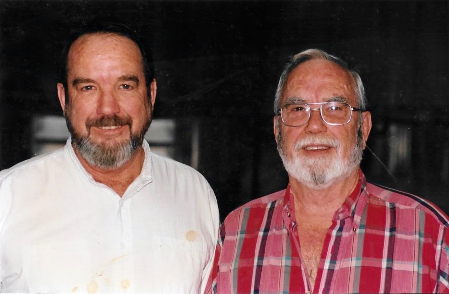 The history of Hamon Glass is intriguing. Several family members have worked in glass over the years. Robert's brothers Leo, Richard and Don all worked in the company at various times, along with Robert's sister Dorothy. Ultimately, Robert's name be
