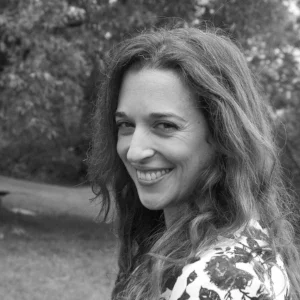 Emily Grossman: Crying in Science
