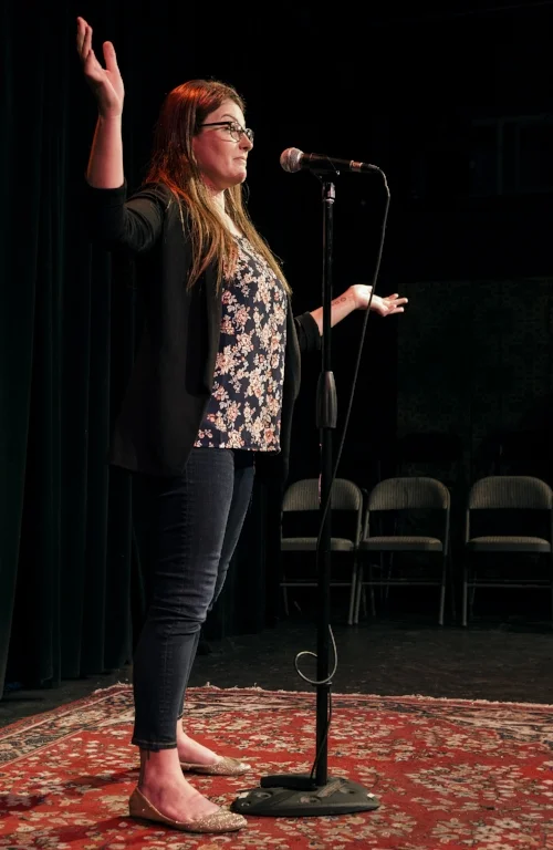Mari Provencher shares her story at our January show in Los Angeles. Photo by Gregg Lawson.