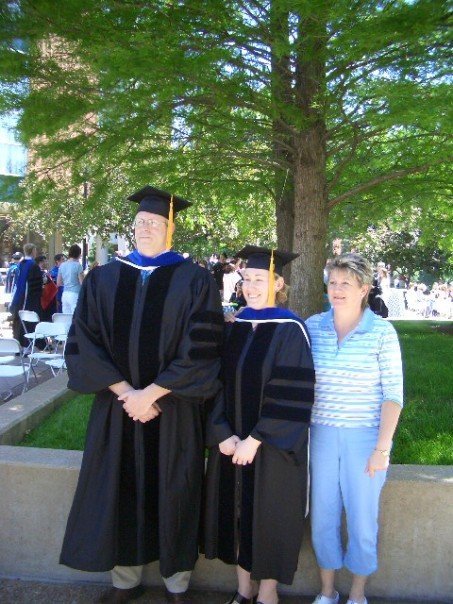  Sarah started her PhD terrified that she wasn’t good enough. Under the patient mentorship of her graduate mentor and his wife, Drs. Mark Voigt and Jane Cox, she graduated 4 years later. 