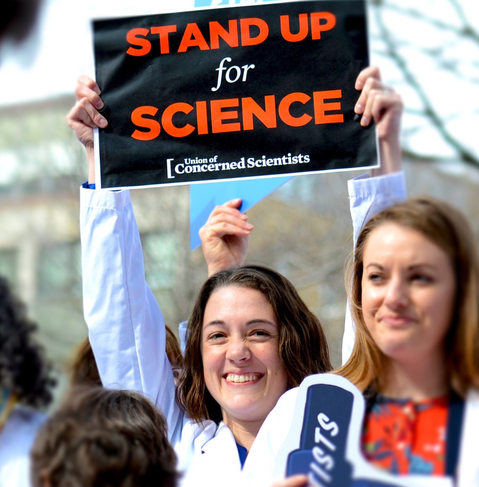  Gretchen holding a Stand Up For Science sign. Photo by: Union of Concerned Scientists/Anthony Eyring 