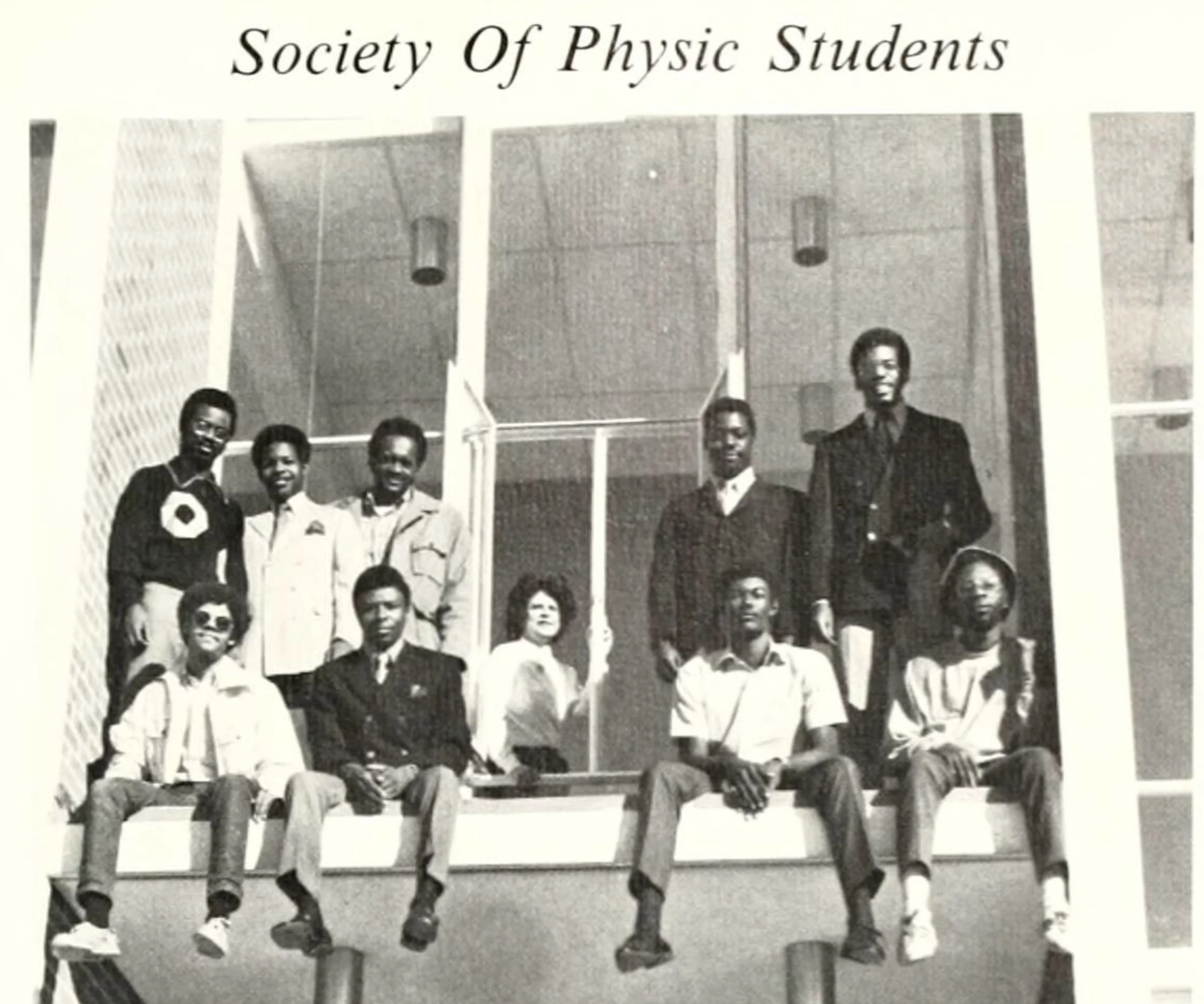 Ayantee-1971_Society_of_Physics_Students2.jpg