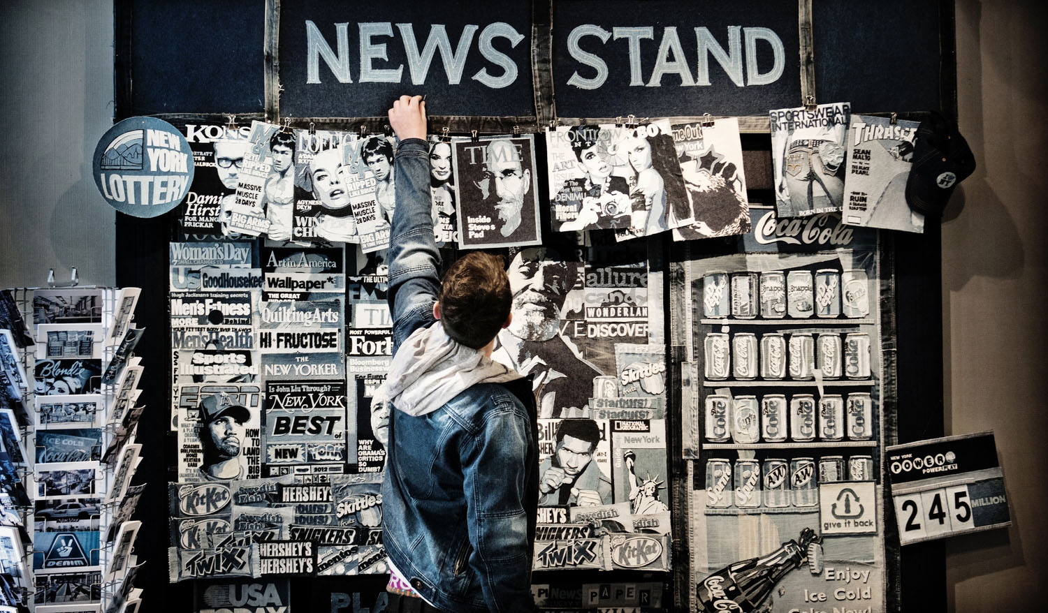 Installation | News Stand