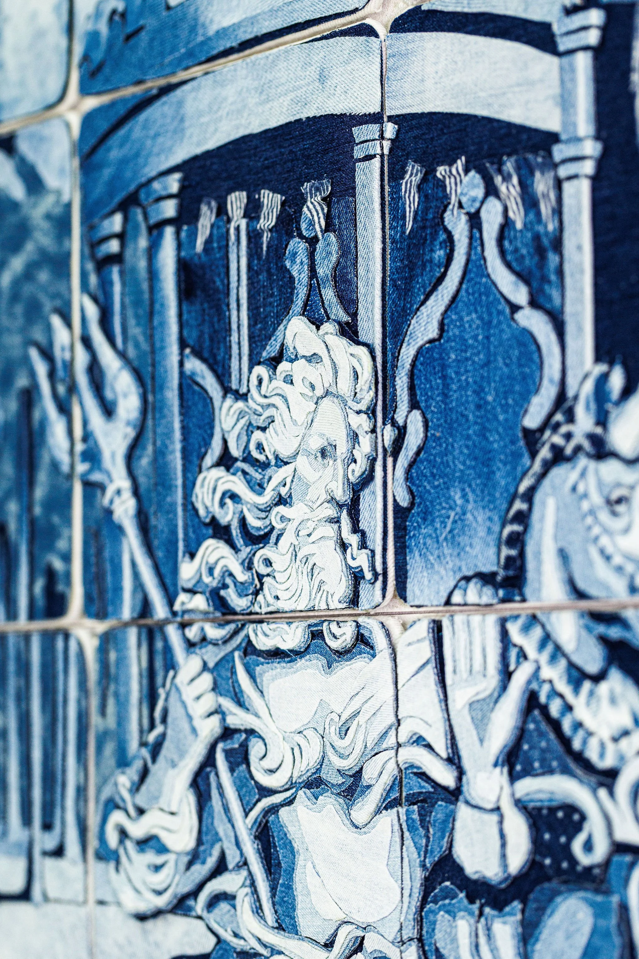 Details of the dim made tiles 