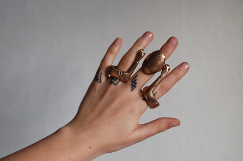 reaching sun ring set
