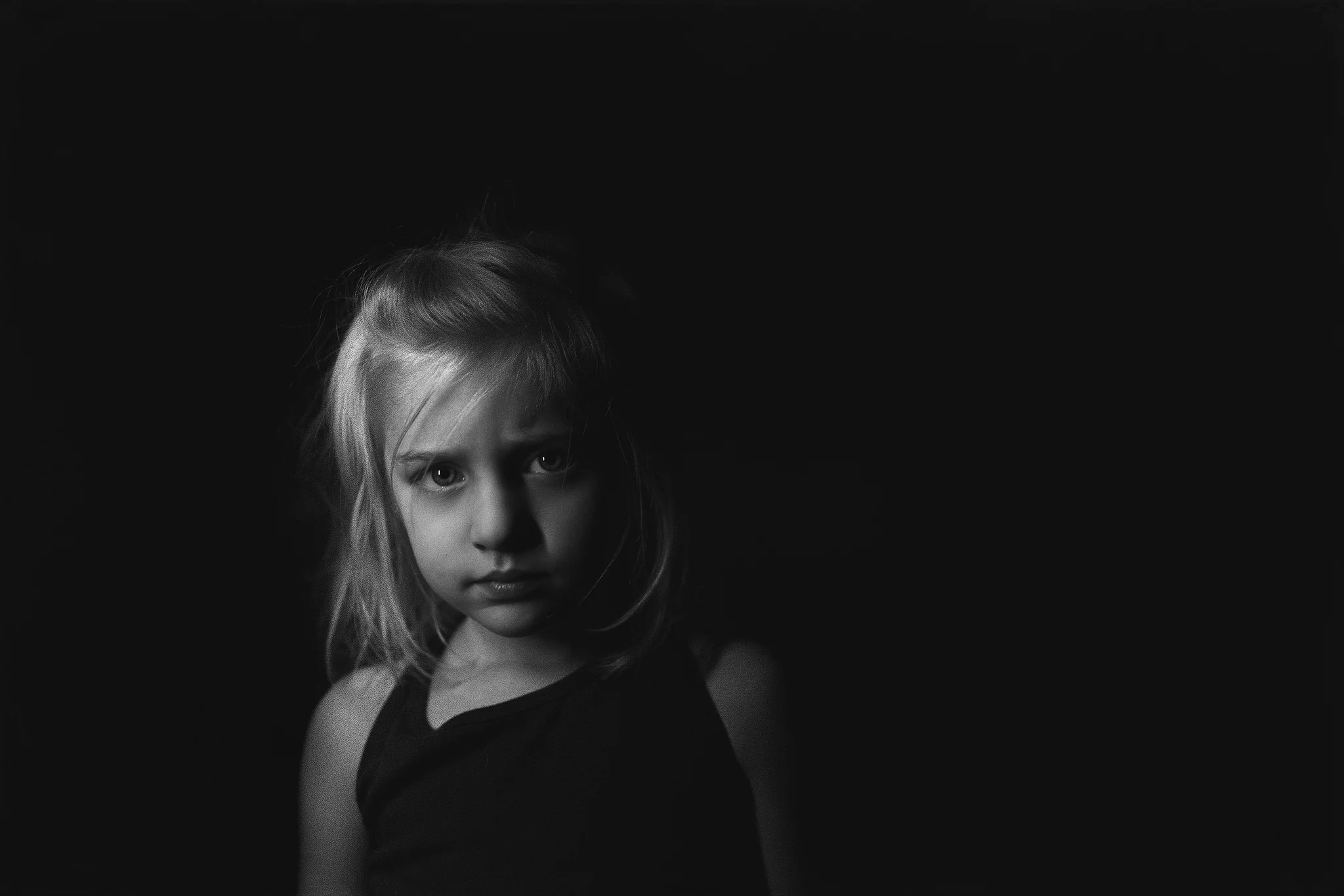 Hello-olivia-photography-long-island-family-photographer-moody.jpg