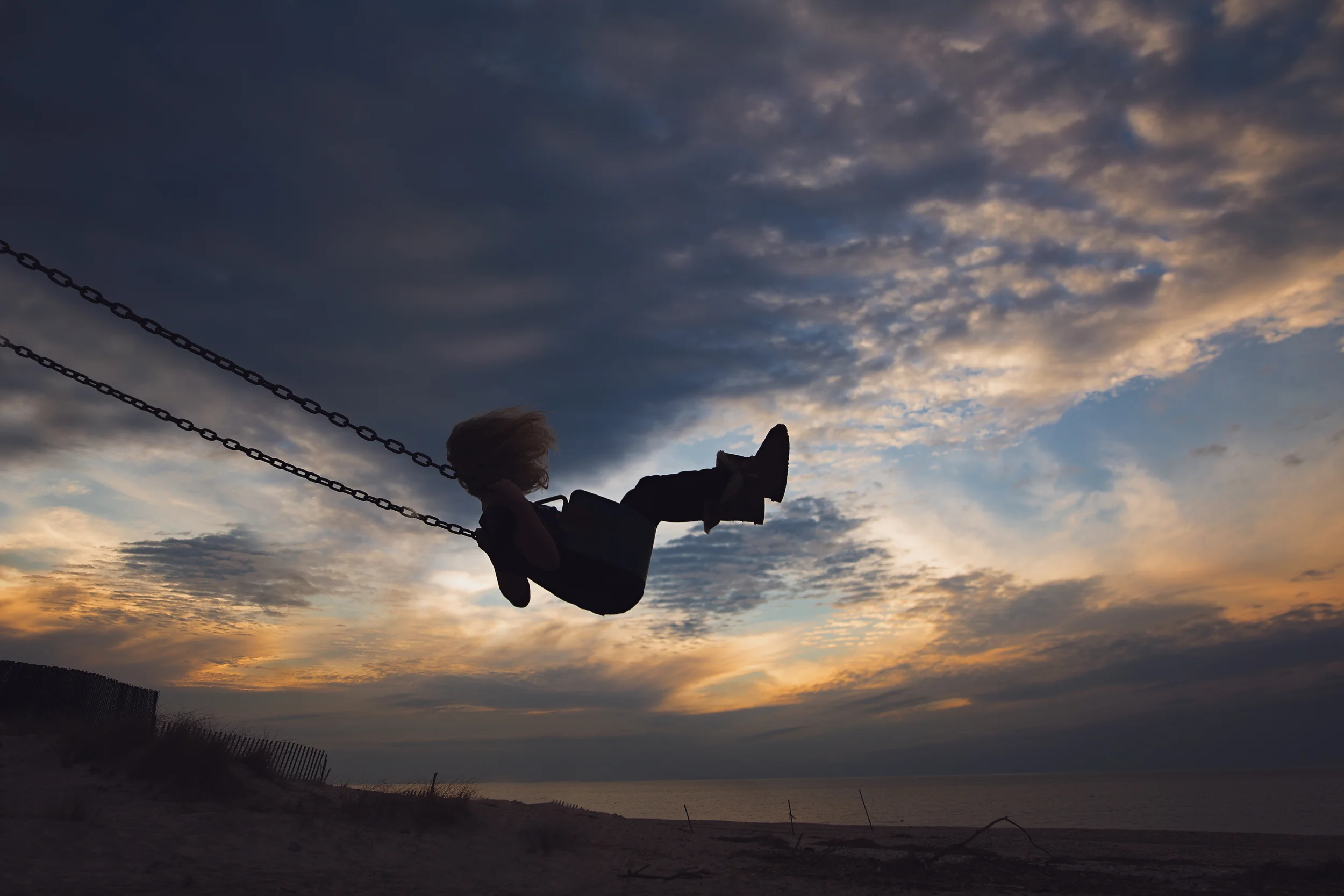 Long-Island-family-photographer-hello-olivia-photography-silhouette-sunset.jpg