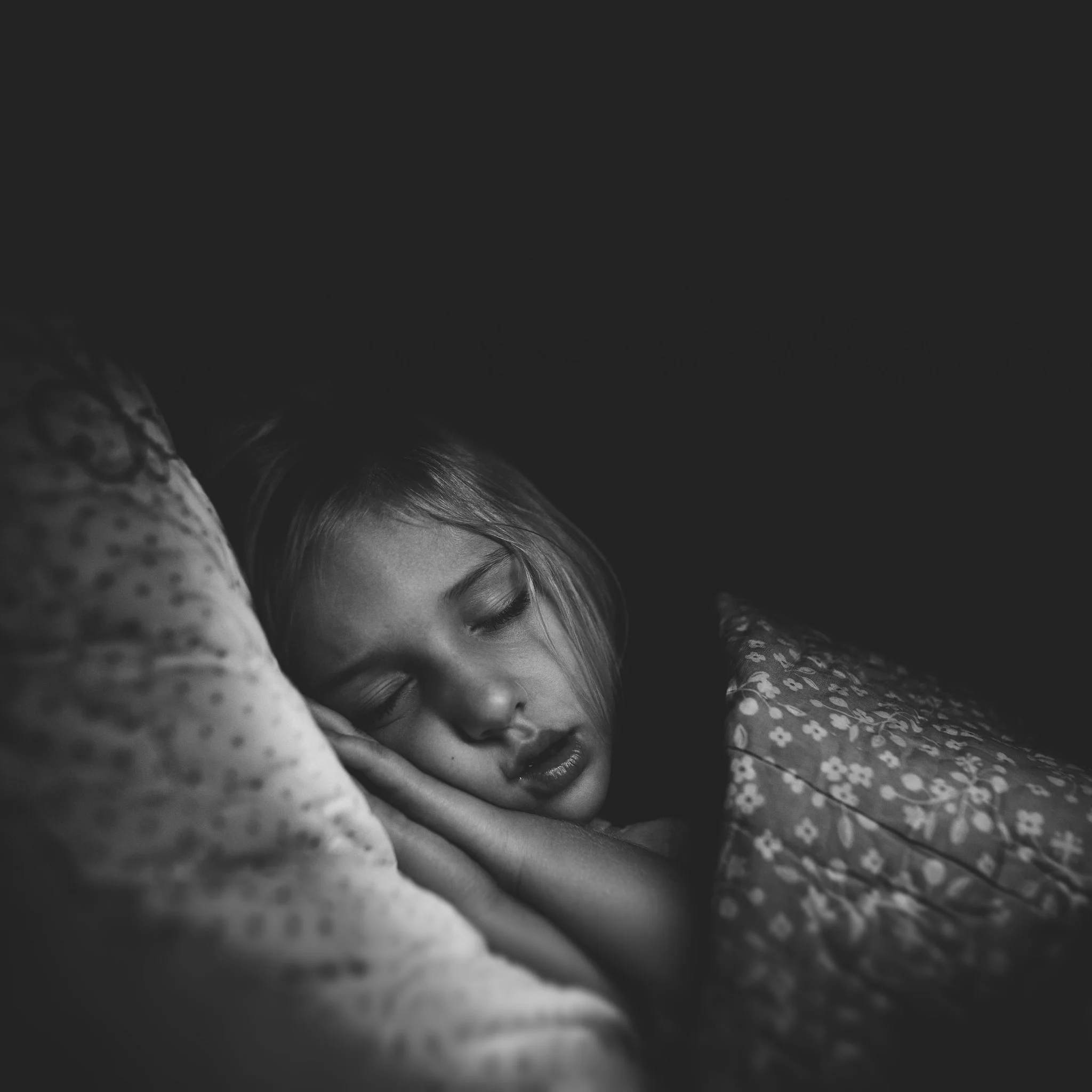 hello-olivia-photography-family-photojournalism-365-tutorial-documenting-bedtime-rituals-lowlight-kids-documentary-and lifestyle-photographer-long-island-new-york7.jpg