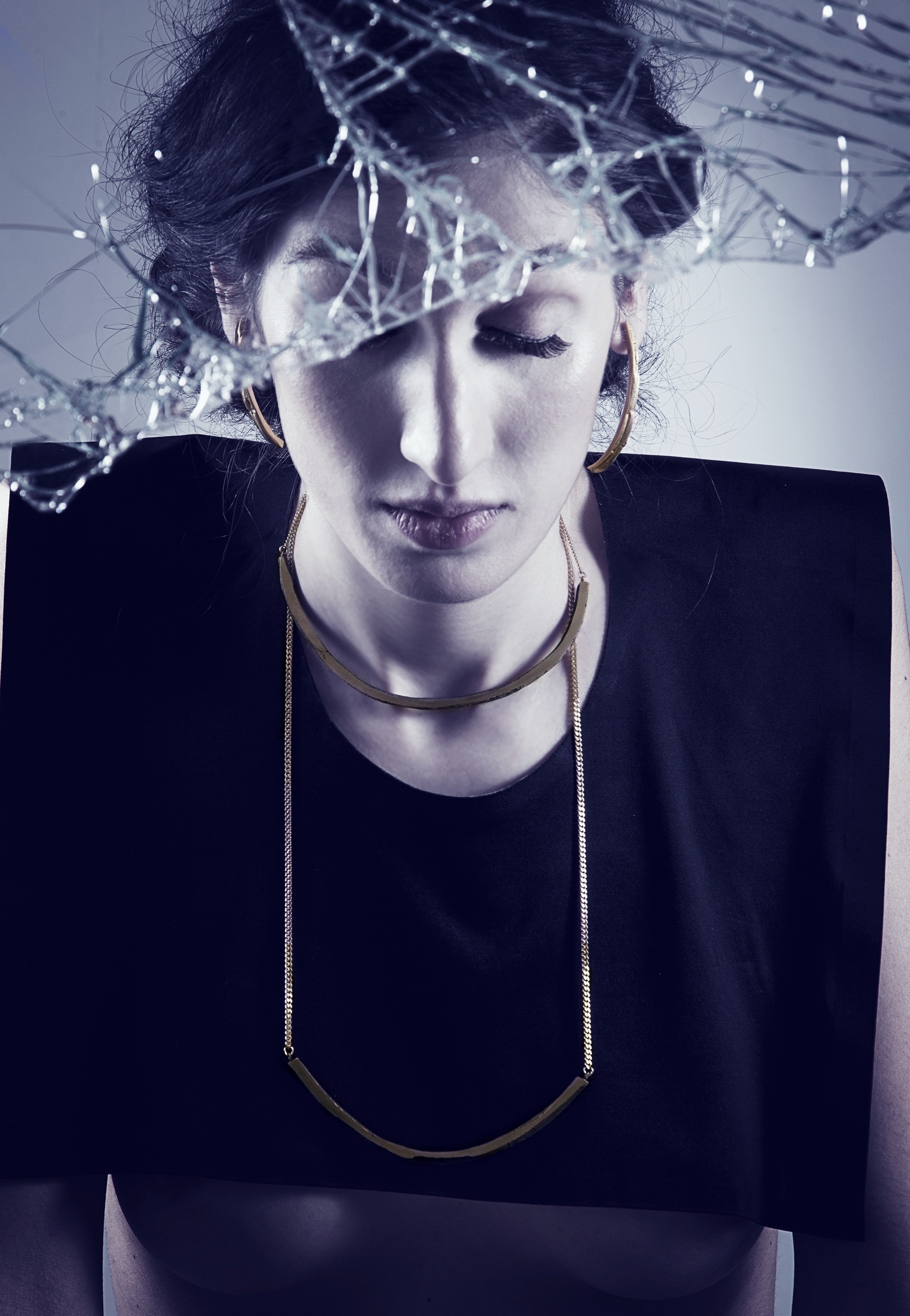 CRACKED_WOMENSLONGNECKLACE&CHOKER.jpg