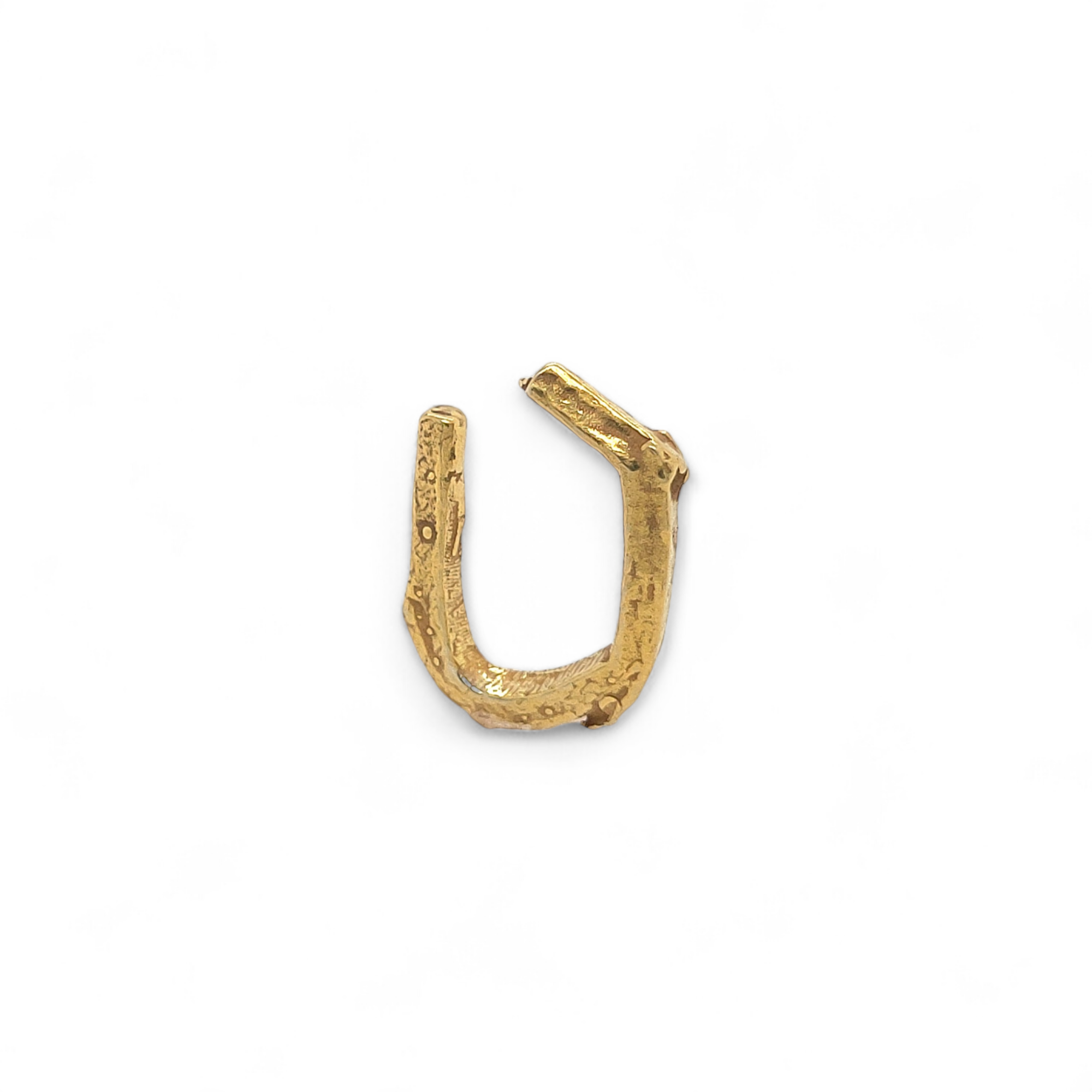 SNAPPED Mini Earcuff in silver.png
