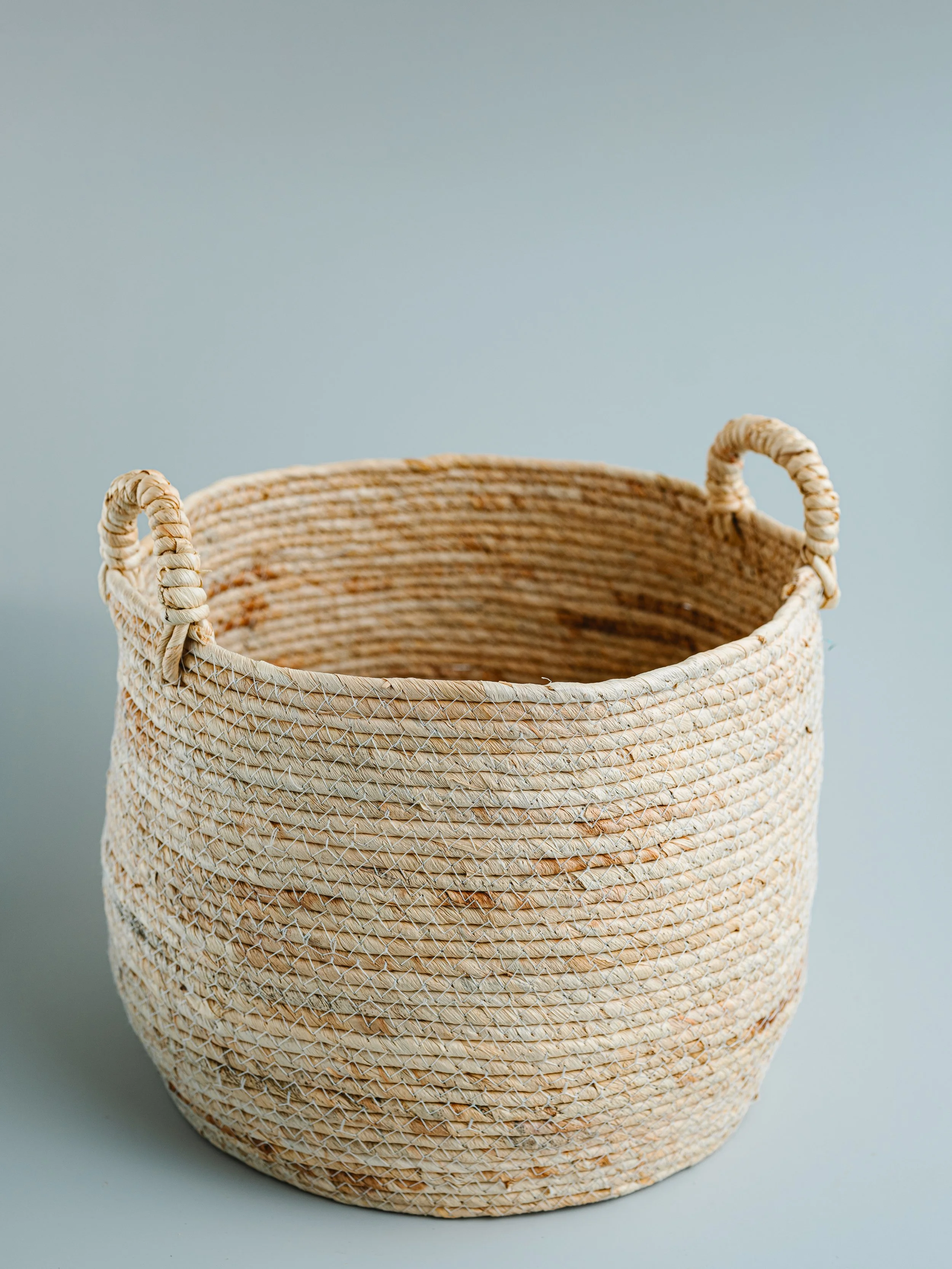 AnnCoxDesign_HomeDecorShop_NaturalRoundBaskets-6.jpg