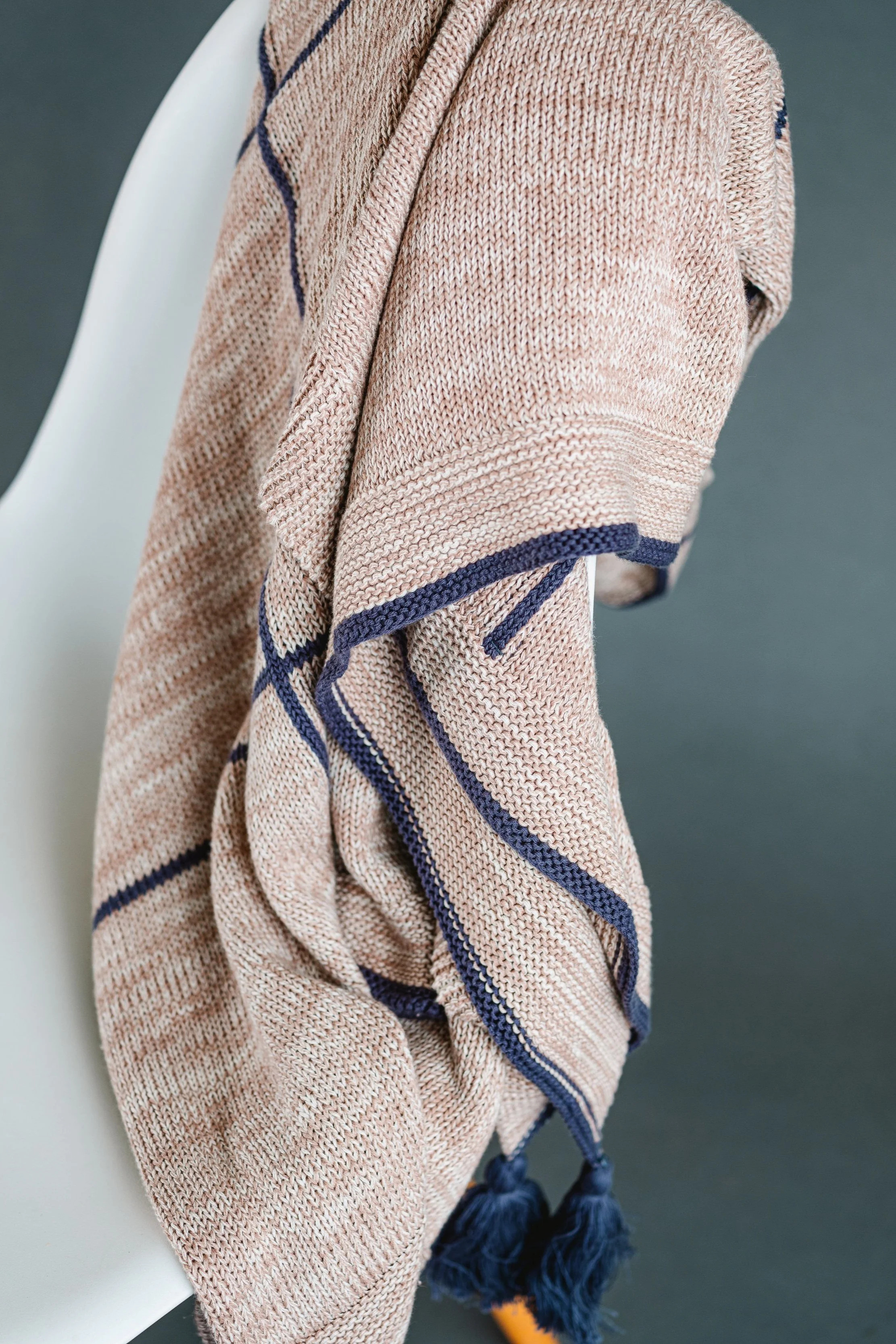 AnnCoxDesign_HomeDecorShop_NavyGridThrowBlanketWithTassles-8.jpg