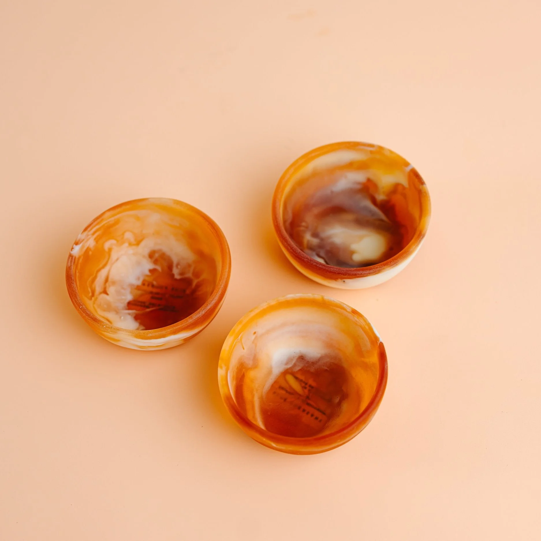 AnnCoxDesign_HomeDecorShop_ResinAmberSwirlMiniBowls-8.jpg