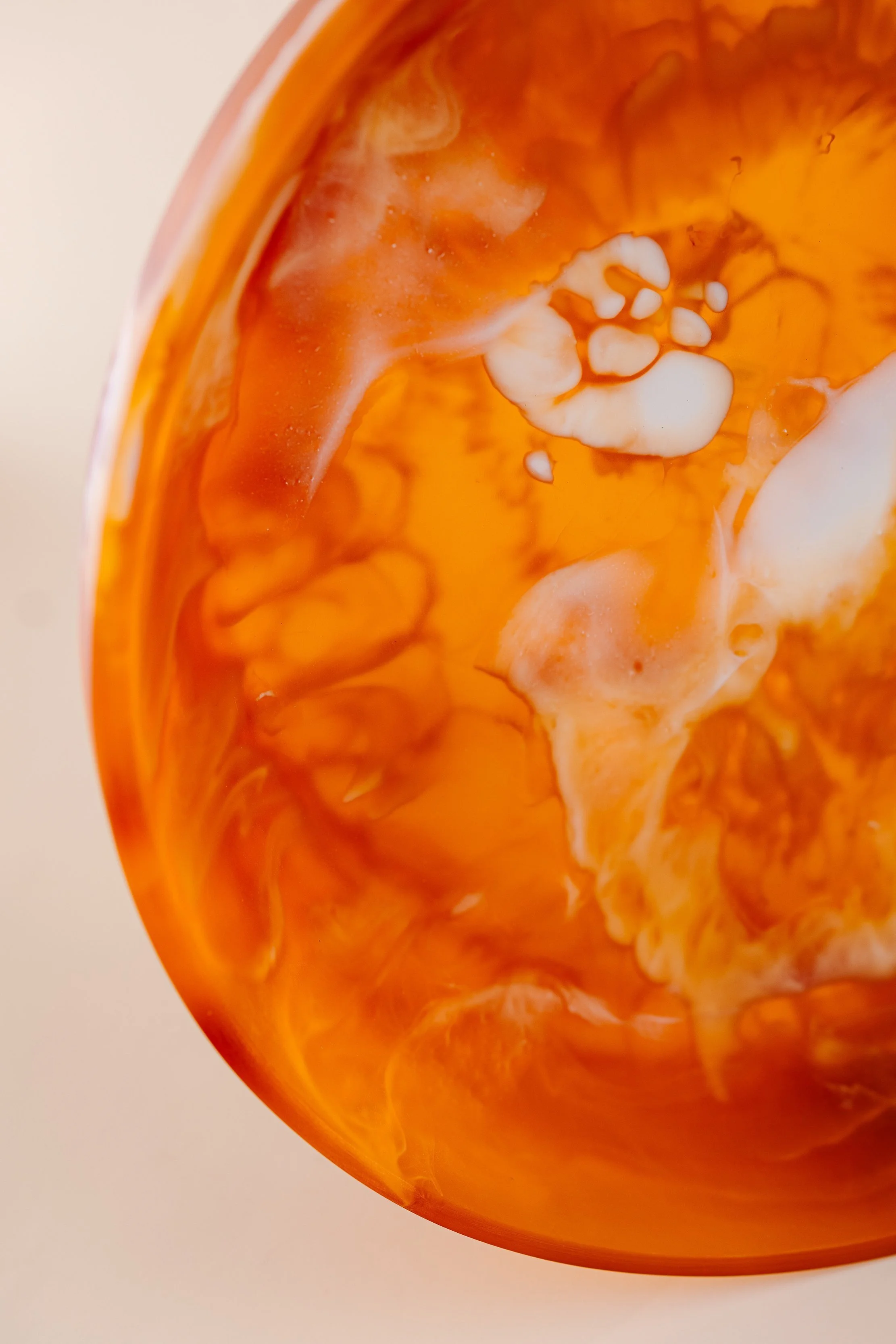 AnnCoxDesign_HomeDecorShop_ResinAmberSwirlServingBowl-5.jpg