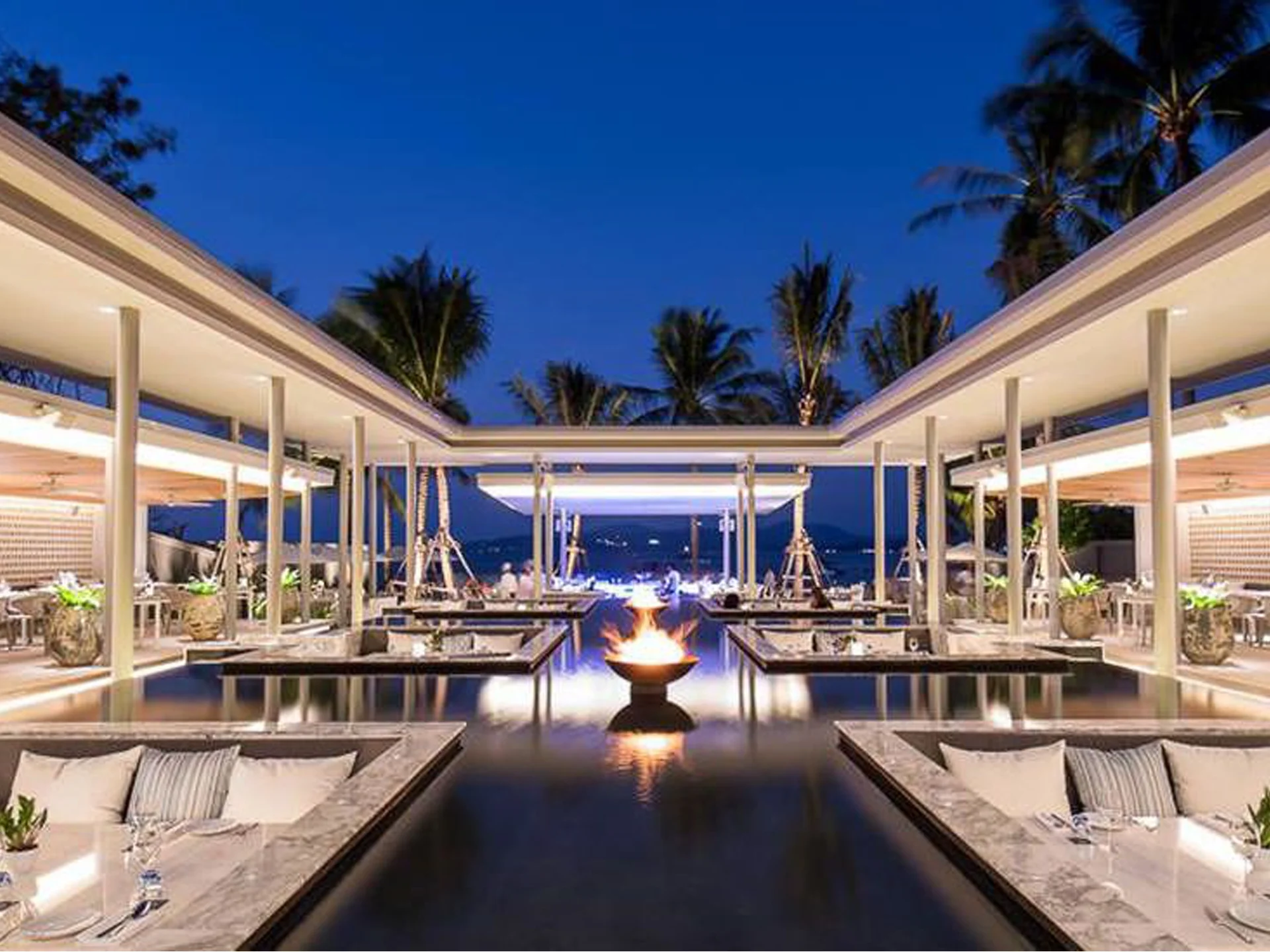 Best-Resturant-Palm-Seaside-Phuket.jpg