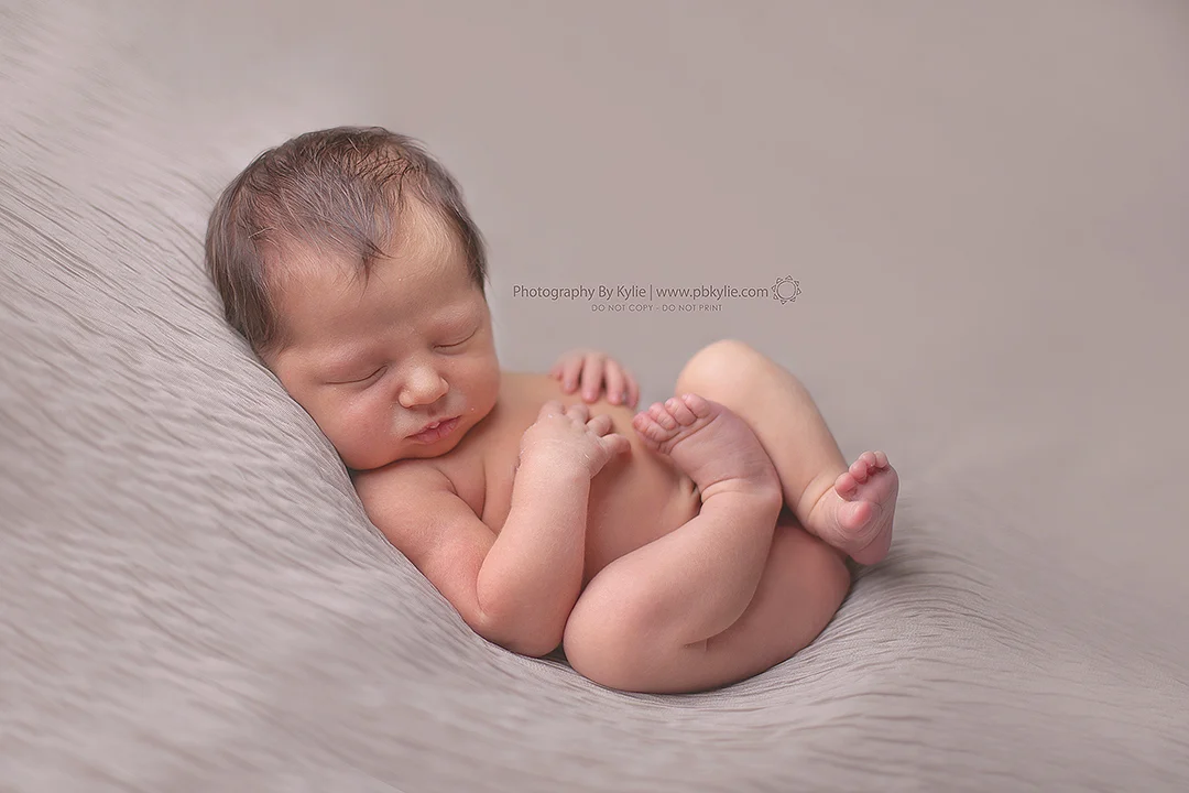 Emily, 7 days new