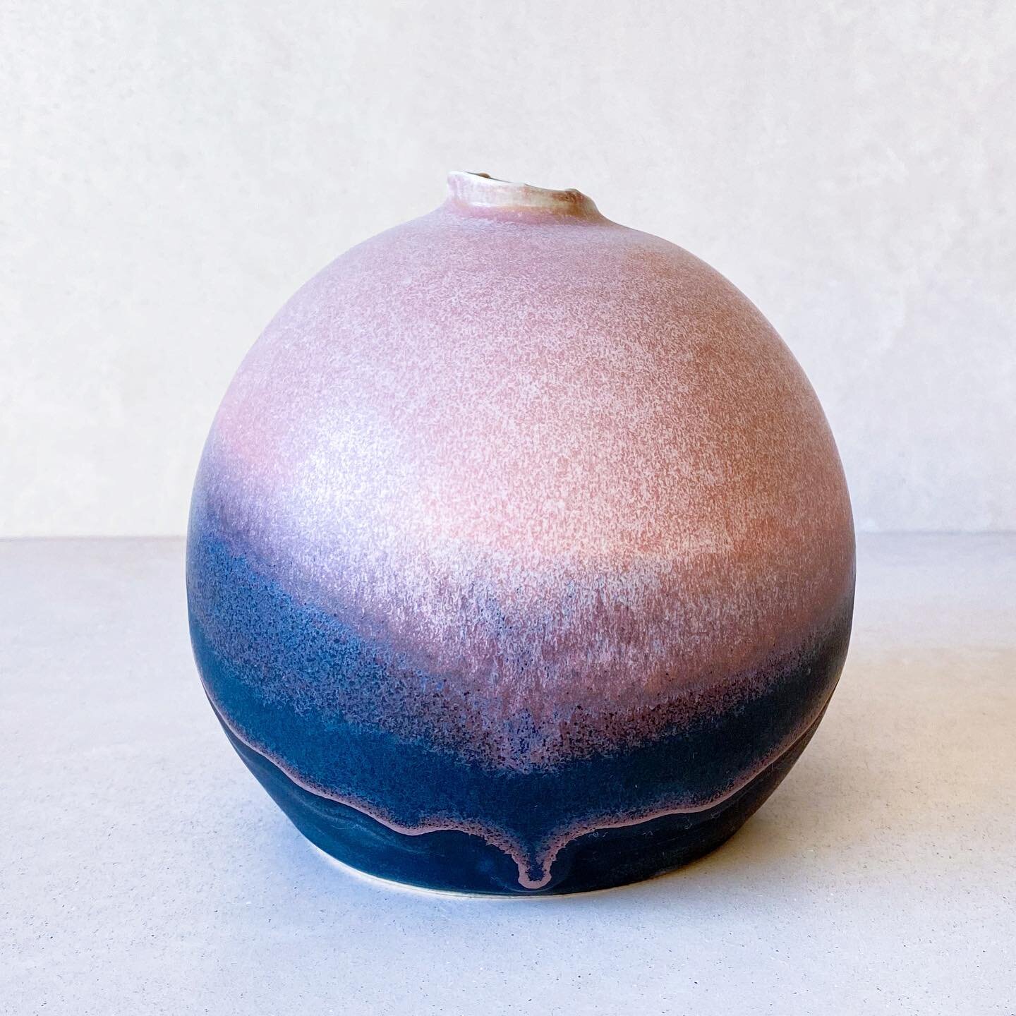 s p h e r e //
pink + black // One of my favorite vases I made few months ago. Love how the pink dripped over the black satin glaze. 
.
.
.
#ceramics #modernceramics #pinkvases #stoneware #minimalist #design #interiordesign #slowliving #homedecor #wa