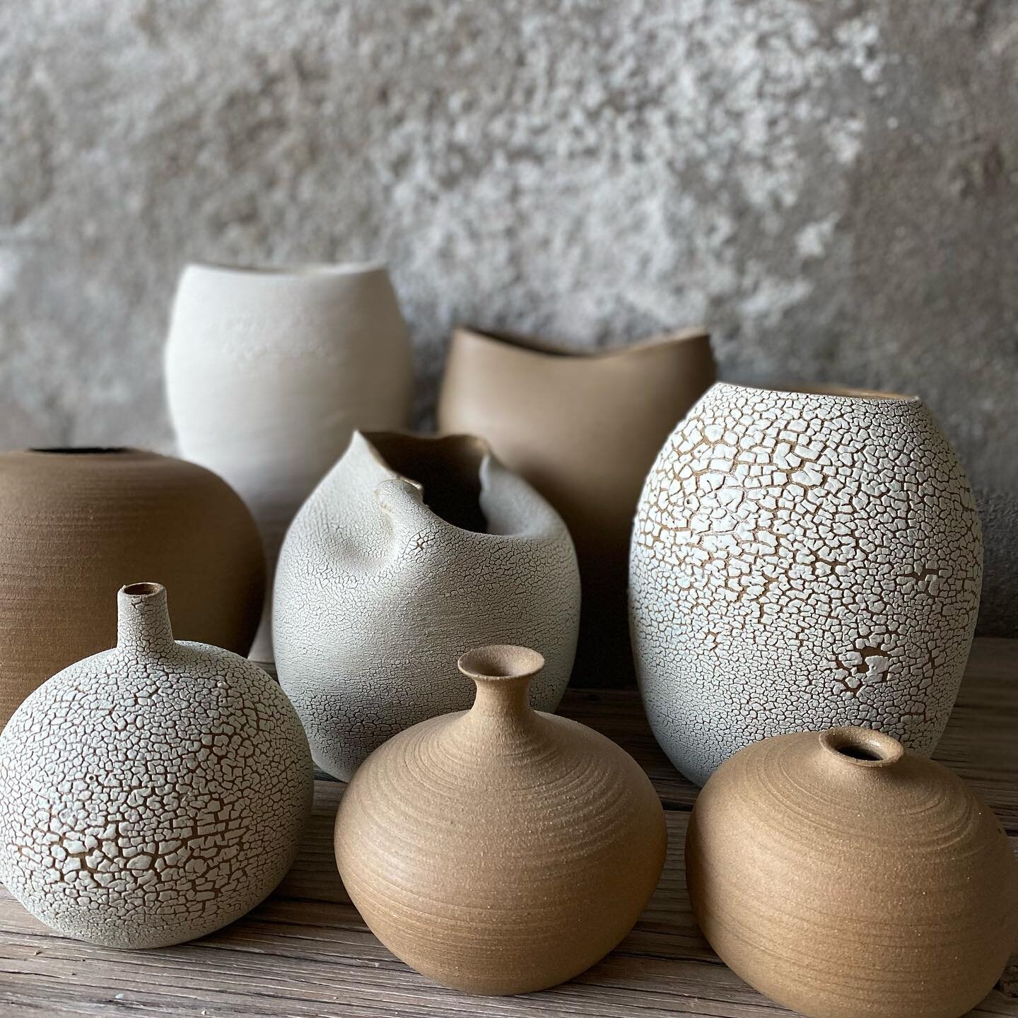 n u d e s //
Love the tones &amp; textures of this group of vases. Available in tomorrows&rsquo;s small web-shop update dec.1st. 💛
.
.
.
#ceramics #vases #nudes #brownvases #flowevase #ceramicvases #handmadegifts #ceramica #puertoricanceramics #pott