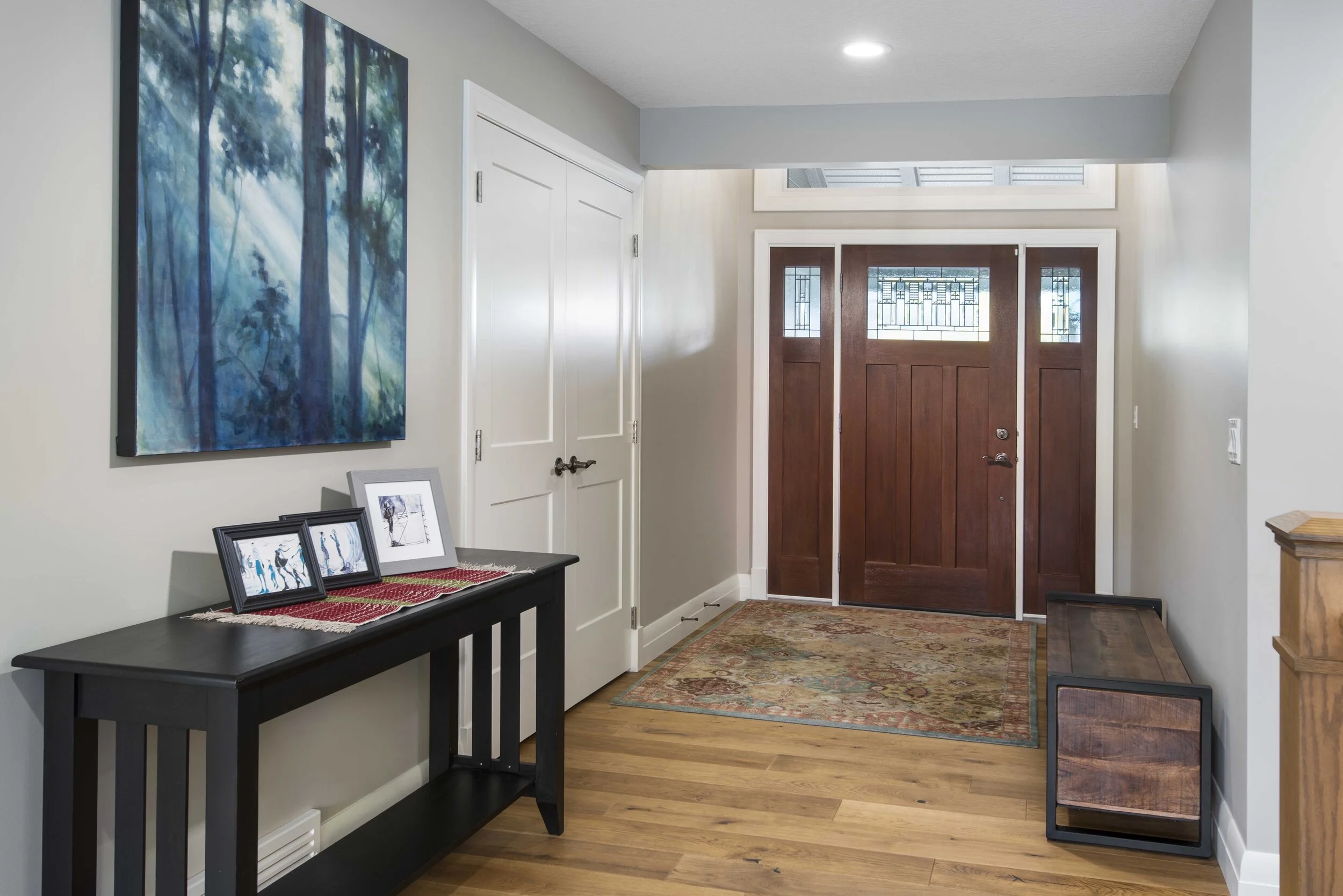 b_foyer_Lusk_7029a.jpg
