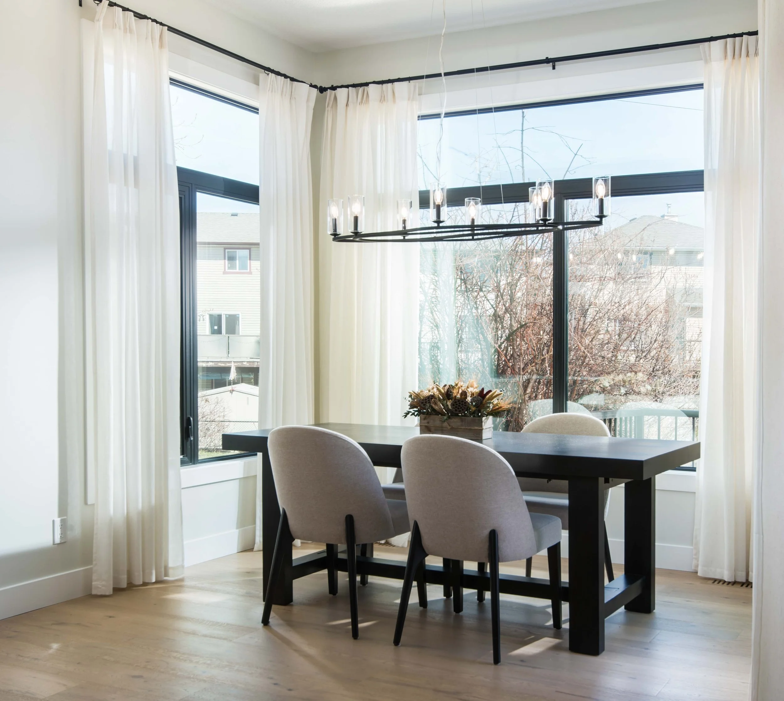 c6_Dining-h_Panorama-HPW_5998a-2.jpg