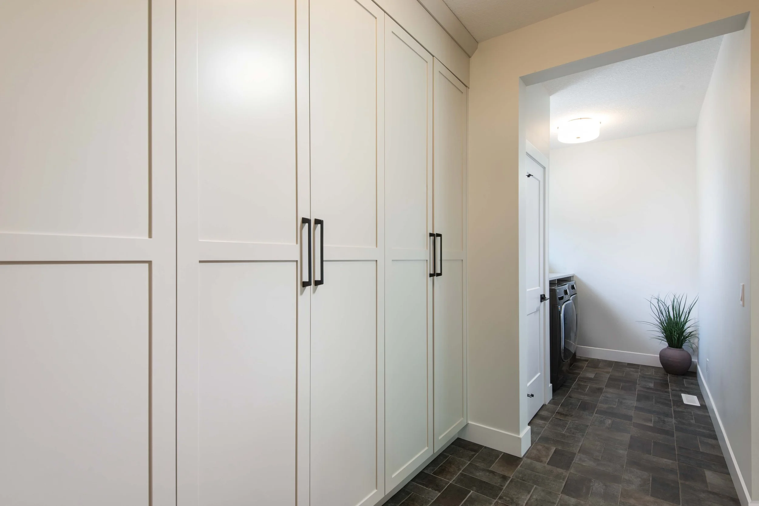 h1_Mudroom_Panorama-HPW_6284c.jpg