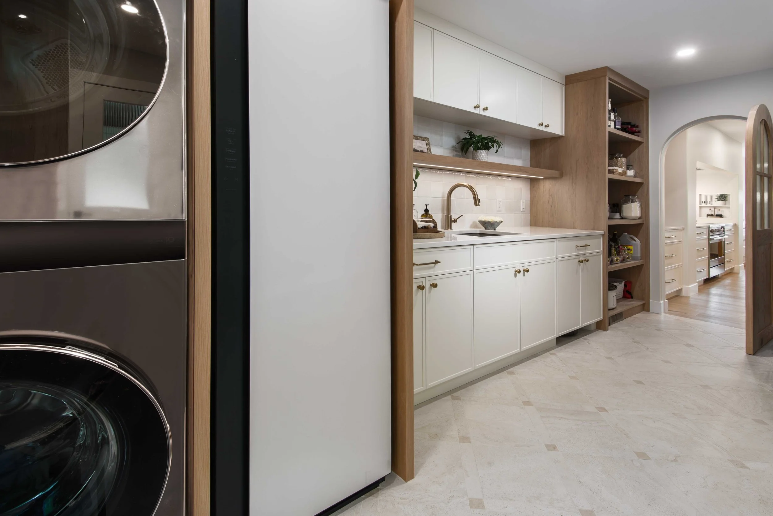 c8_Laundry-to-Kitchen_Elgin_6936aaa.jpg