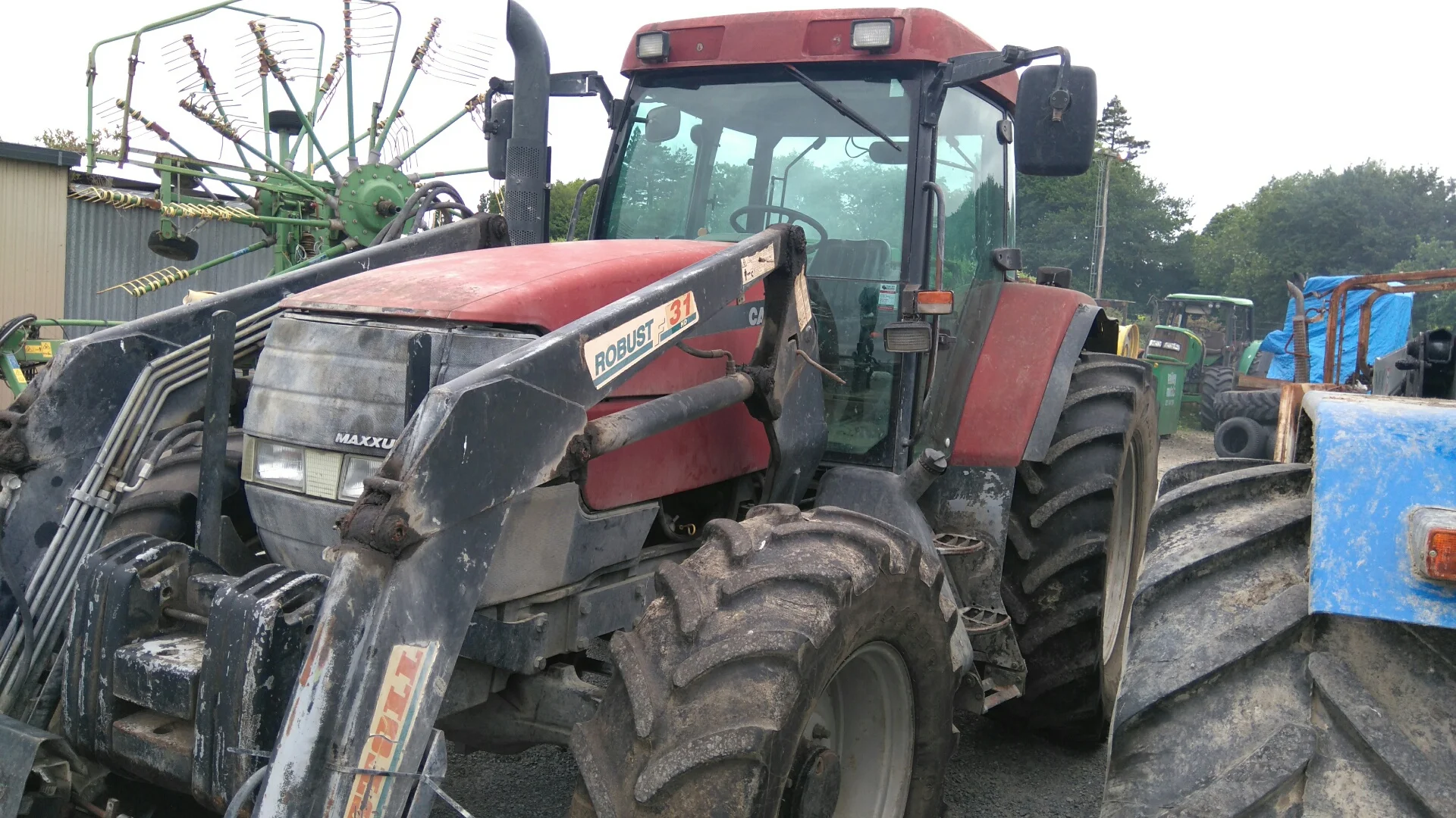 Case MX100 4.JPG