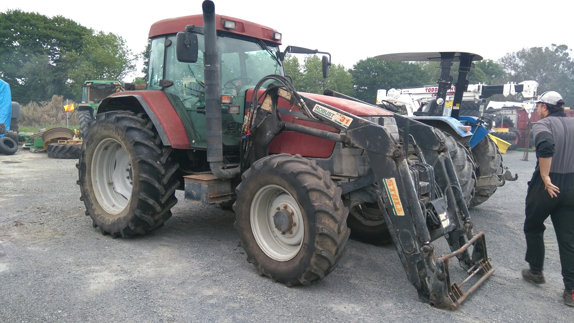 Case MX100 5.JPG