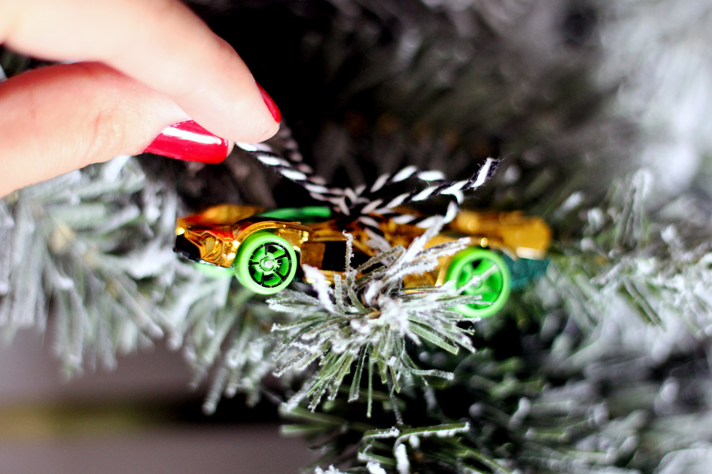 DIY Projects — HOT WHEELS CHRISTMAS WREATH DIY — All Kids Are Gifted