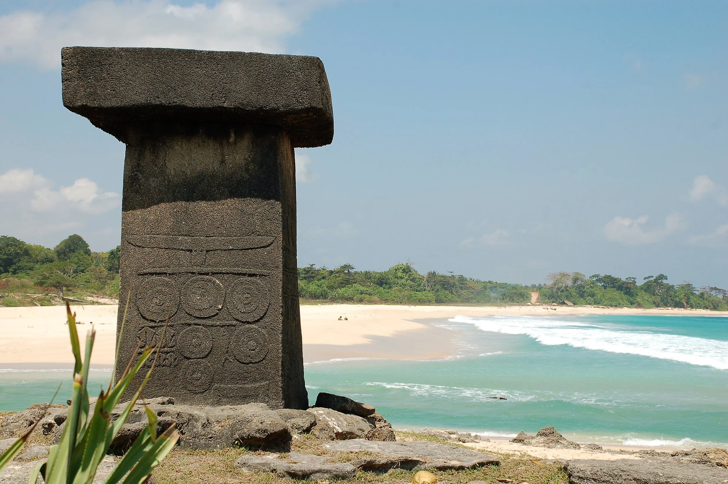 Templos, ikat y Marapu